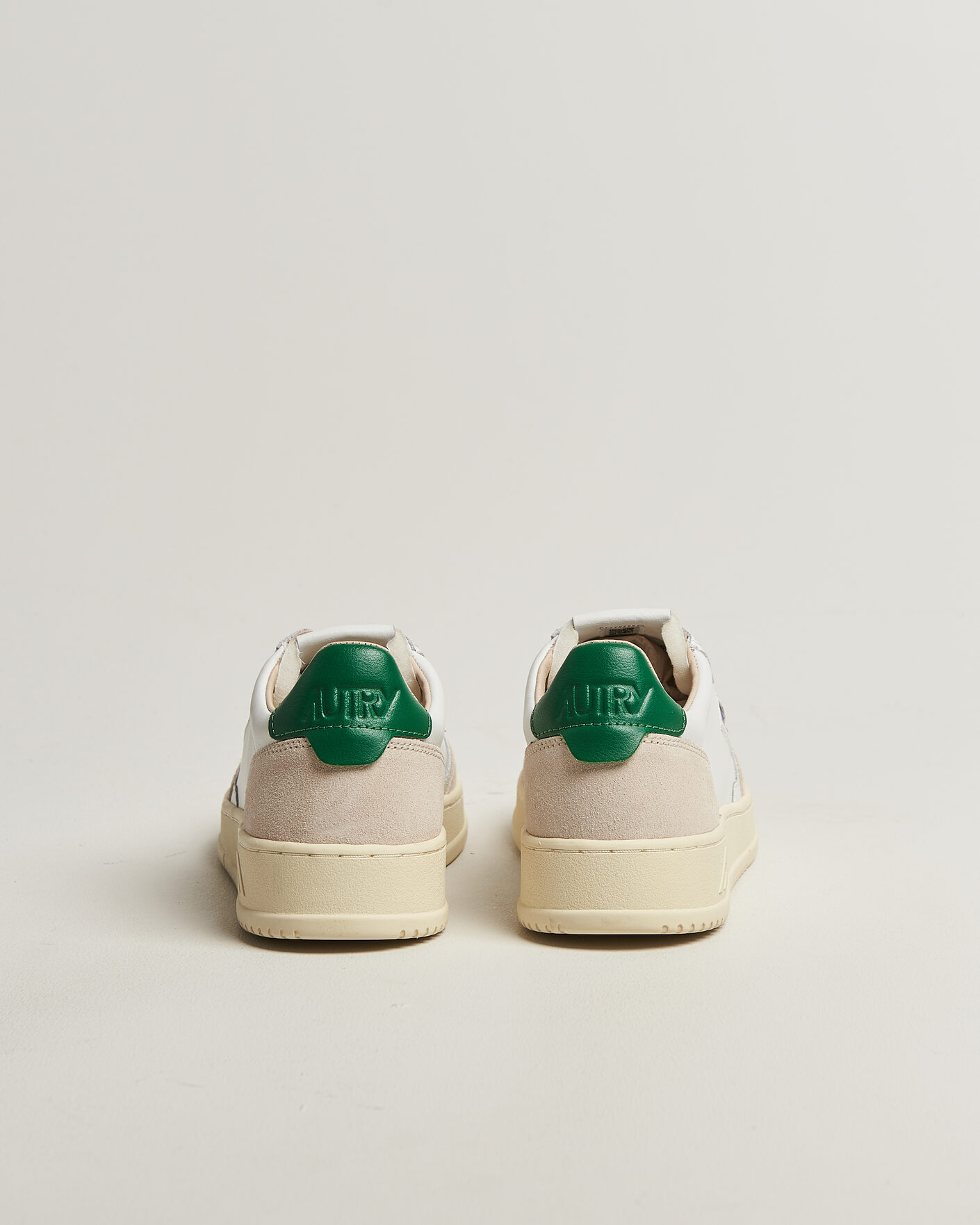 Hombres | Zapatillas | Autry | Medalist Low Leather/Suede Sneaker White/Amazon