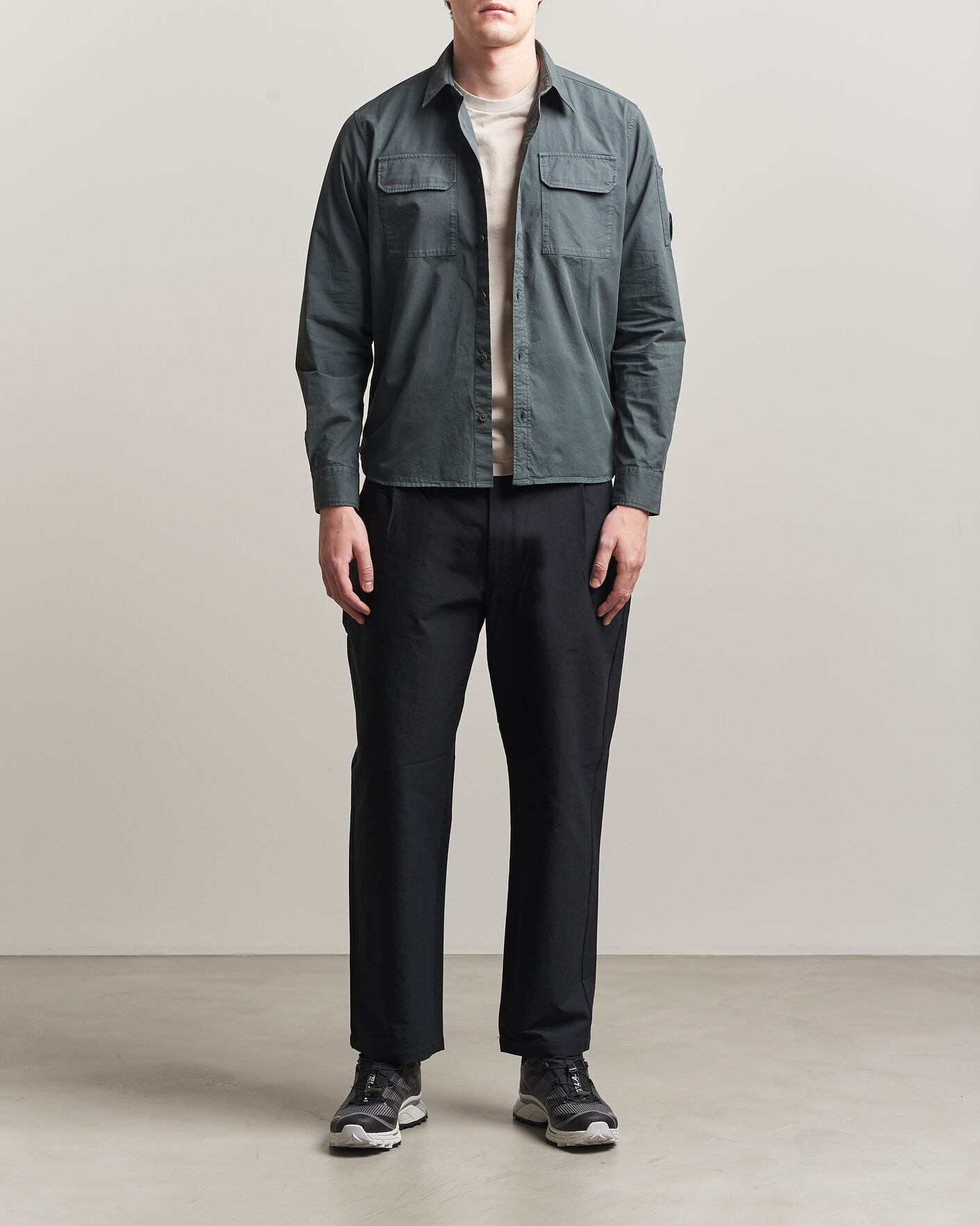Hombres | Camisas | C.P. Company | Organic Gabardine Pocket Shirt Dark Grey