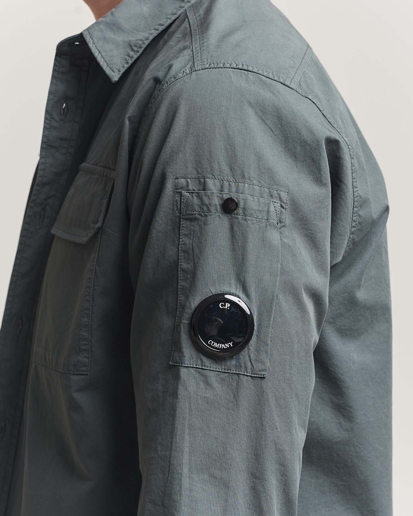 Hombres | Camisas | C.P. Company | Organic Gabardine Pocket Shirt Dark Grey