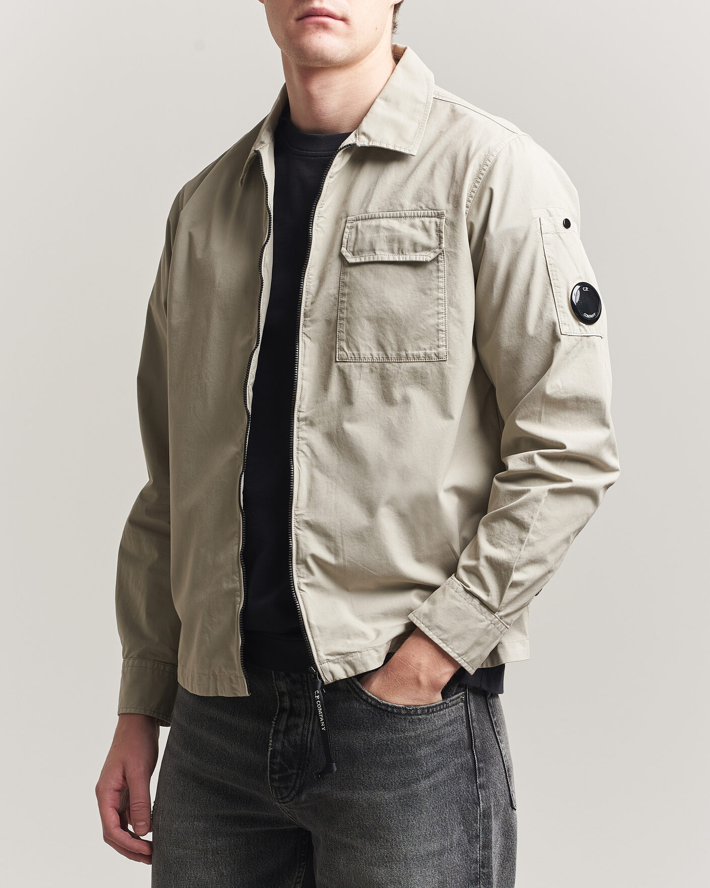 Hombres | Camisas | C.P. Company | Garment Dyed Gabardine Zip Overshirt Light Grey