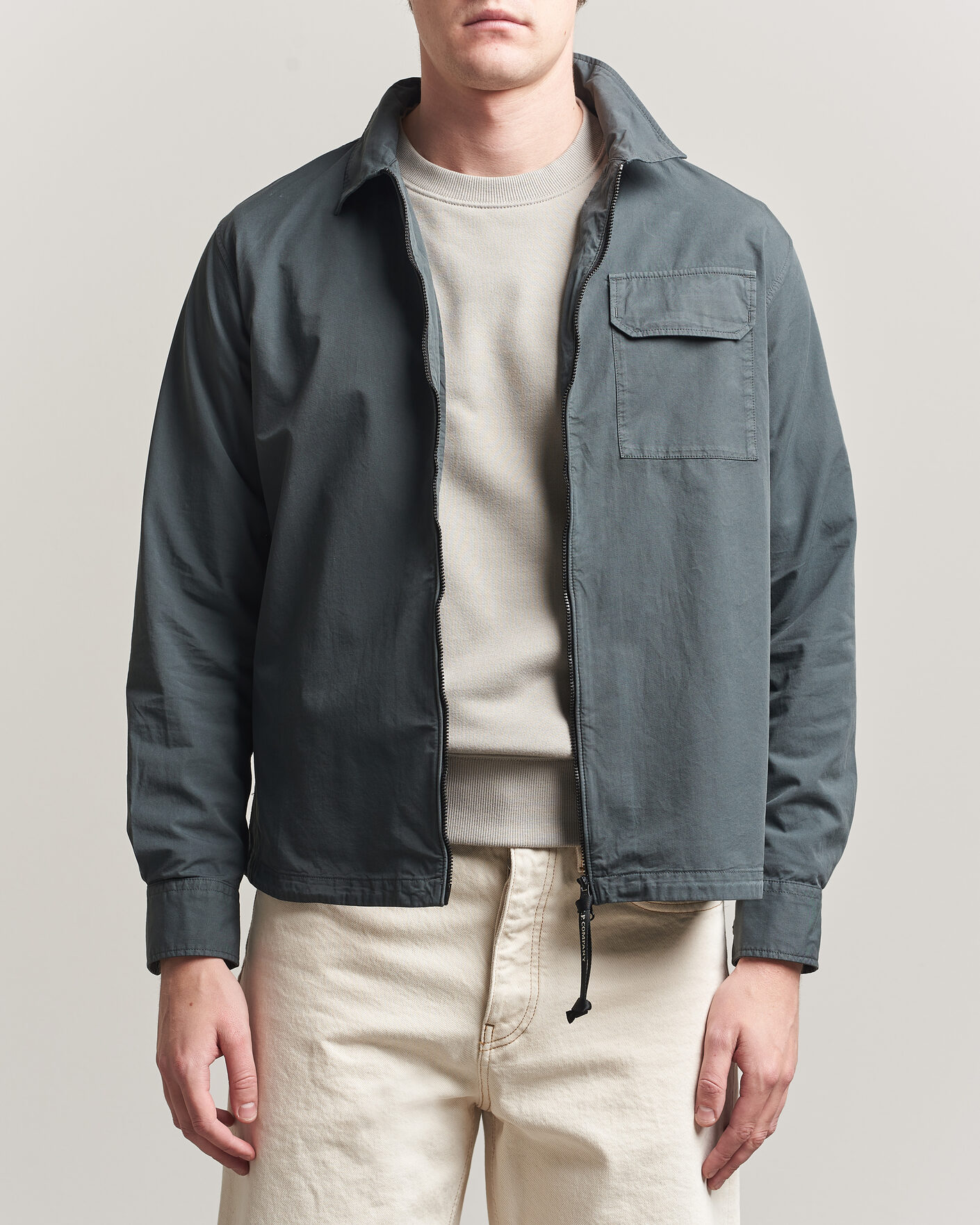 Hombres | Camisas | C.P. Company | Garment Dyed Gabardine Zip Overshirt Dark Grey