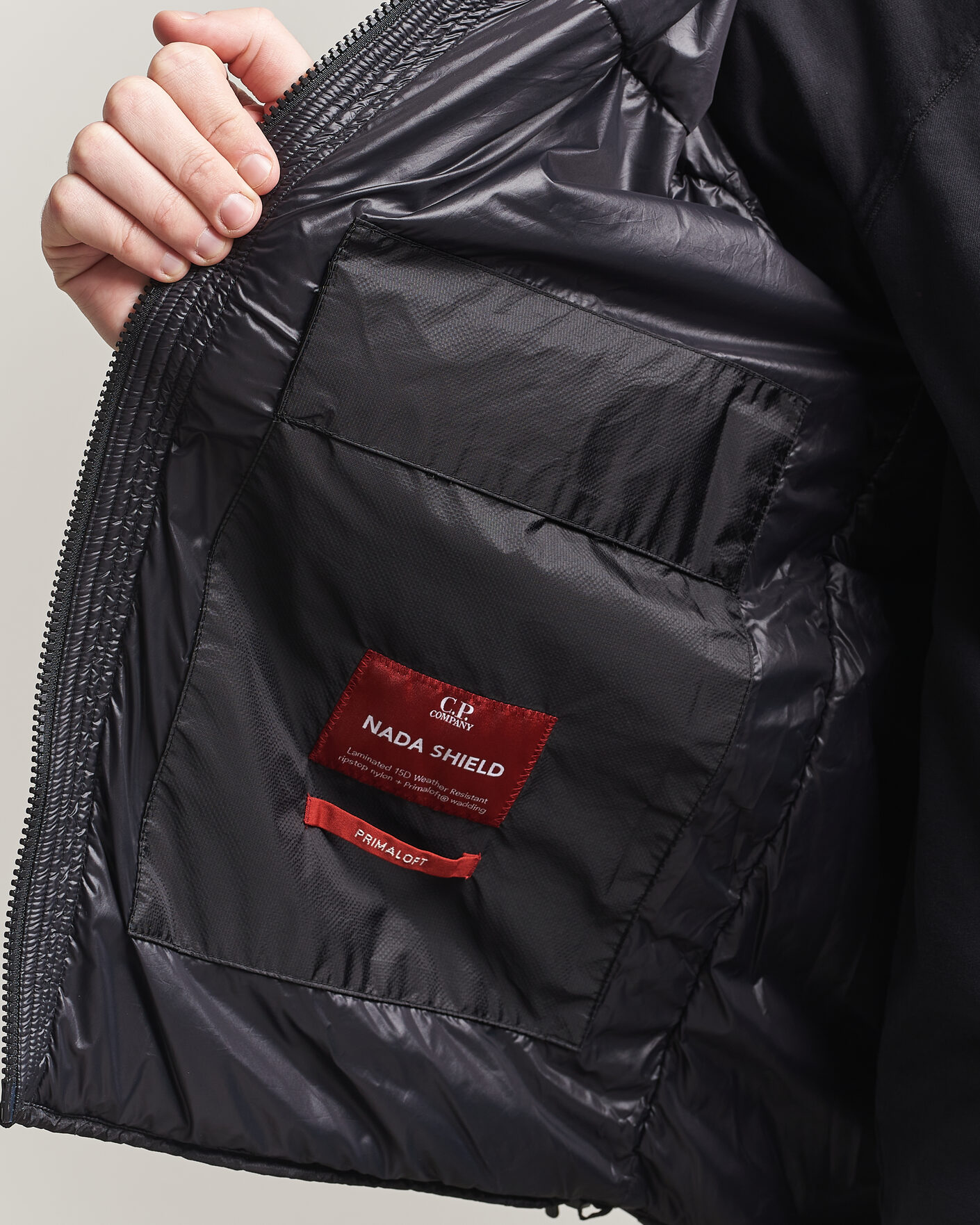 Hombres | Abrigos y chaquetas | C.P. Company | Nada Shield Primaloft Padded Hood Jacket Black