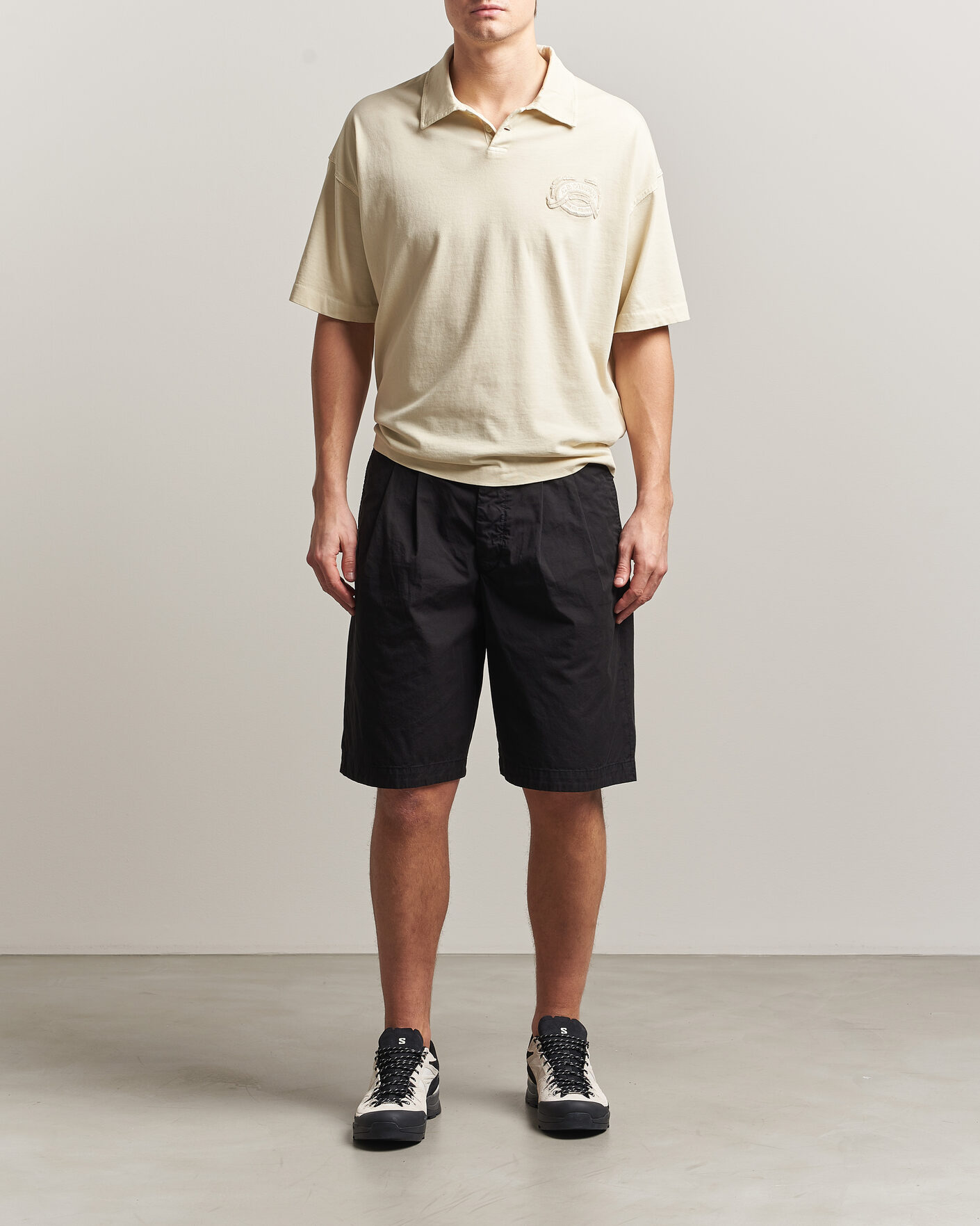 Hombres | Pantalones cortos | C.P. Company | Cotton Gabardine Pleated Loose Shorts Black