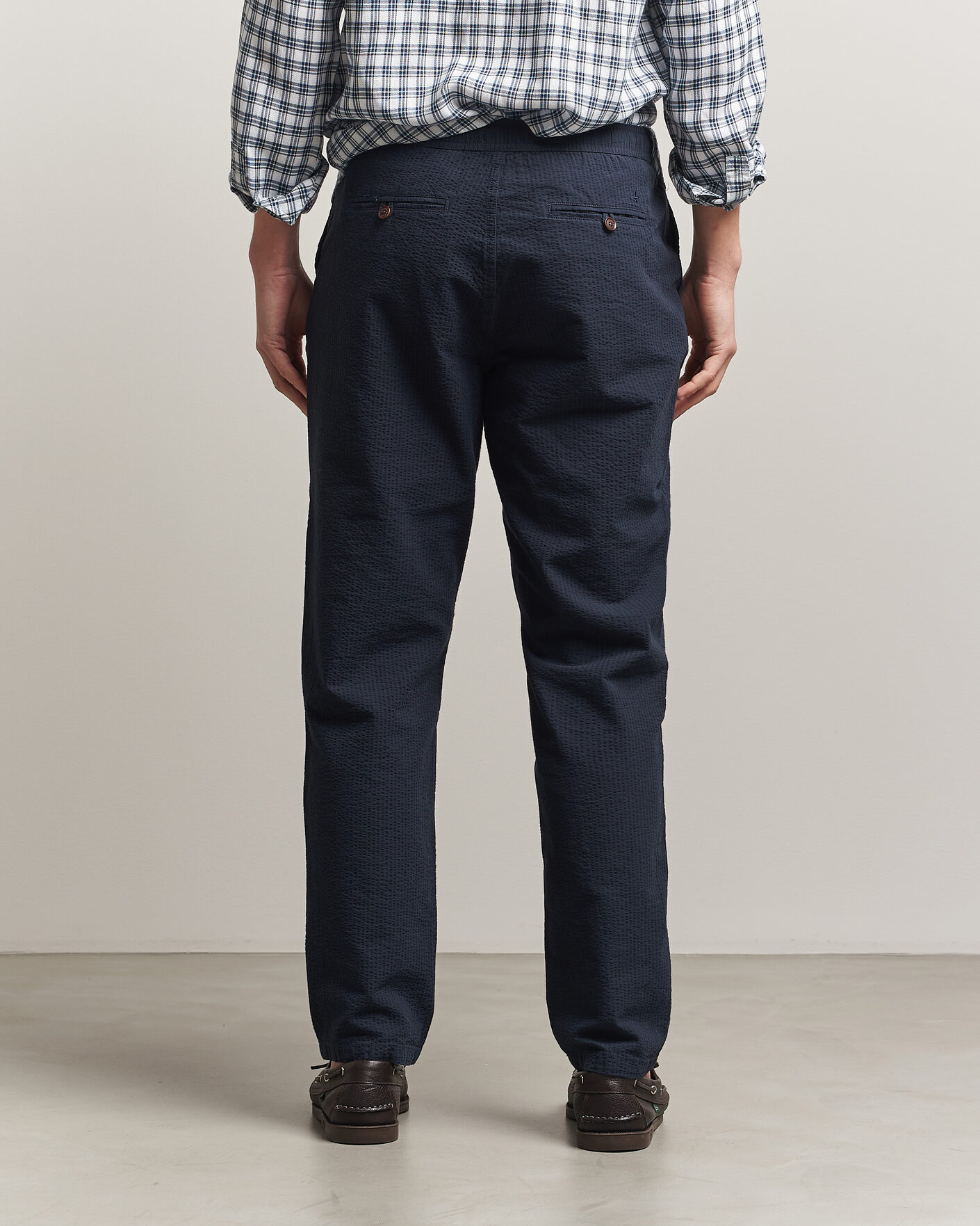 Hombres | Pantalones | Morris | Fenix Seersucker Trousers Dark Blue