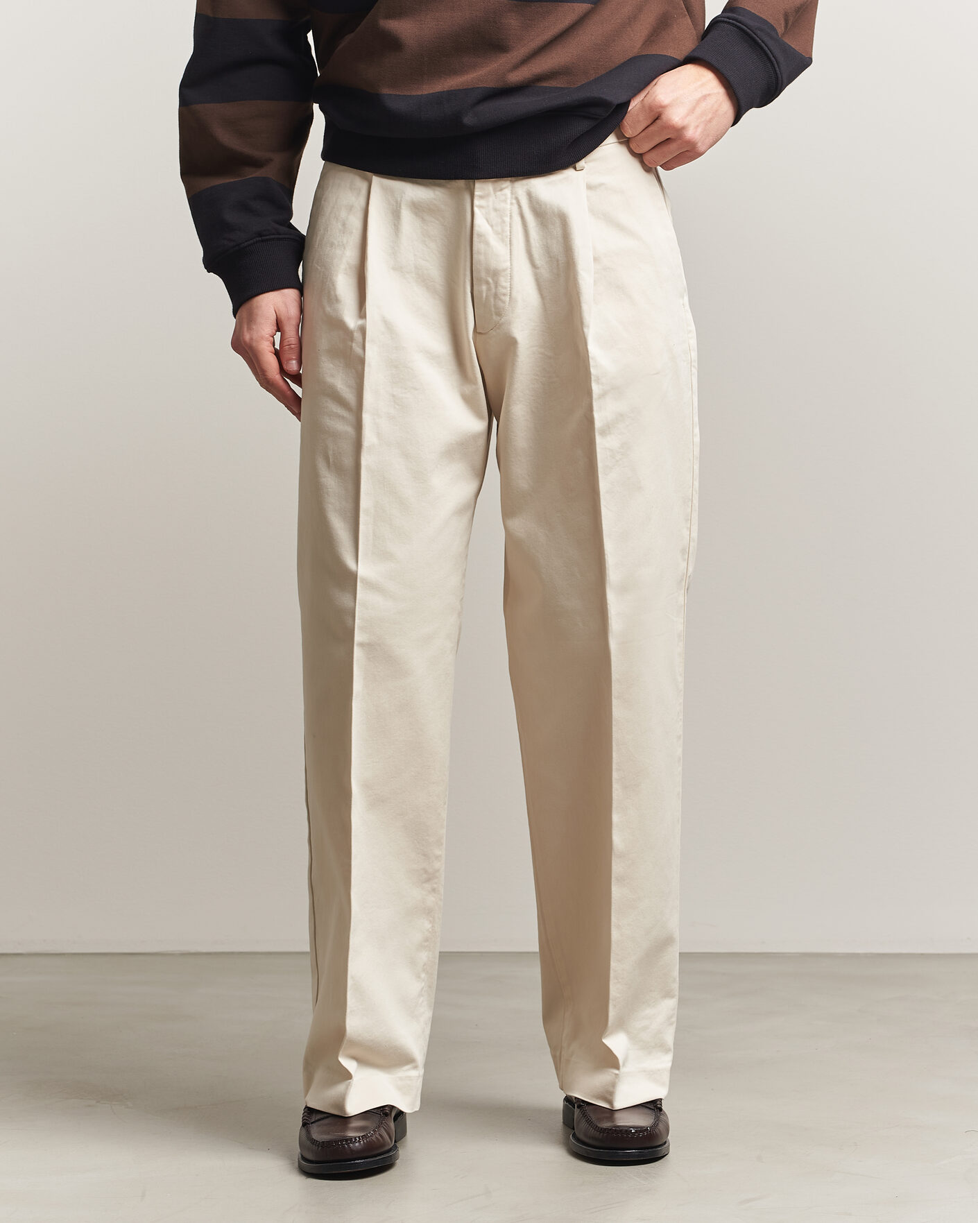 Hombres | Pantalones | NN07 | Kay Cotton Pleated Trousers Ivory