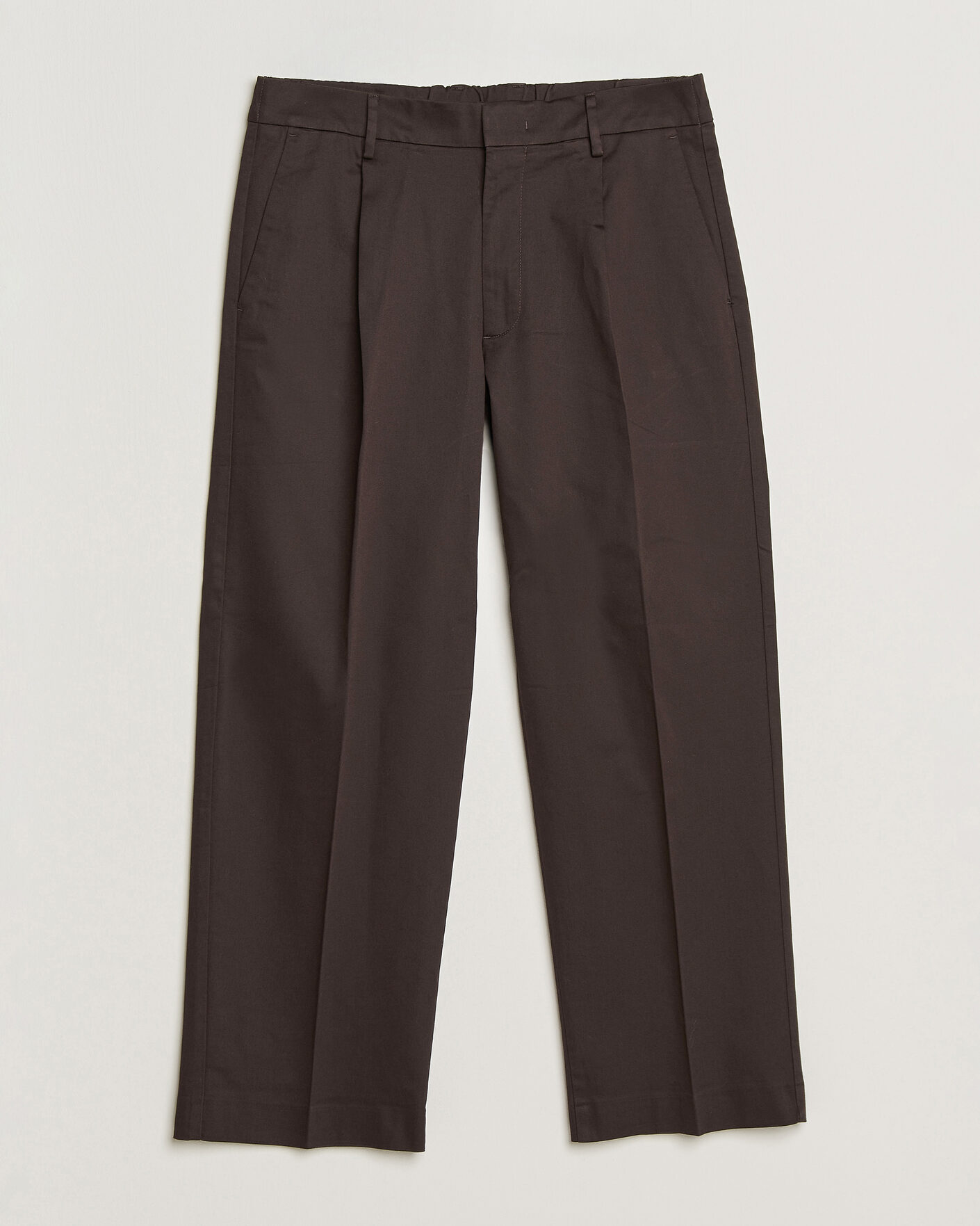 Hombres | Pantalones | NN07 | Kay Cotton Pleated Trousers Deep Truffle