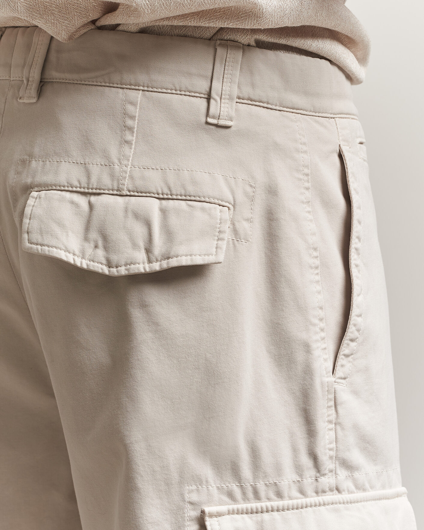 Hombres | Pantalones cortos | Brunello Cucinelli | Cotton Cargo Shorts Light Beige