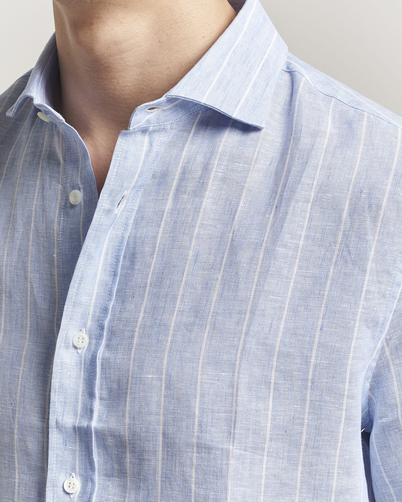 Hombres | Camisas | Brunello Cucinelli | Easy Fit Linen Shirt Light Blue Stripe