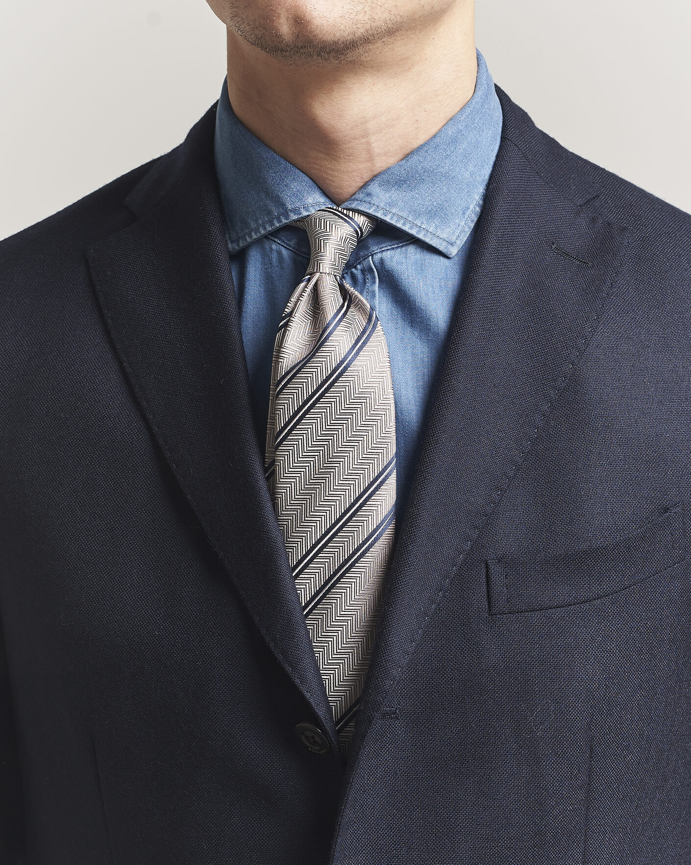 Hombres | Corbatas | Brunello Cucinelli | Regimental Stripe Silk Tie Brown