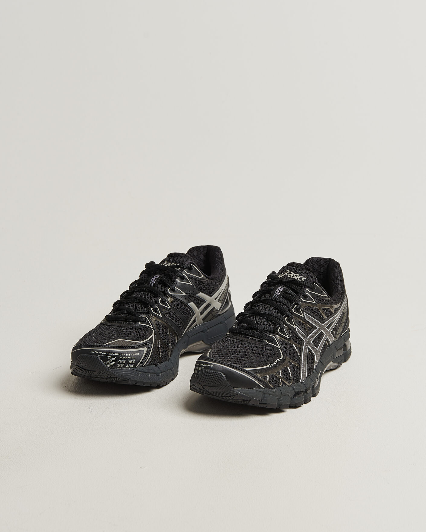 Hombres | Zapatillas | Asics | Gel-Kayano 20 Black/Clay Grey