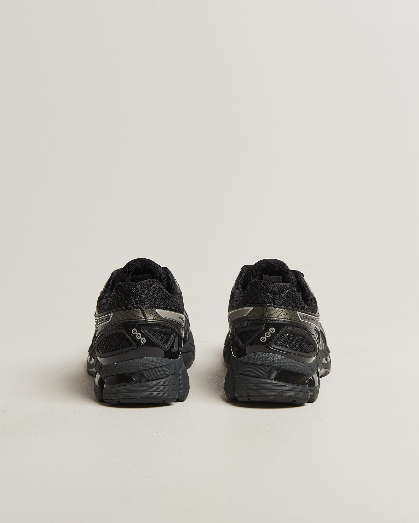 Hombres | Zapatillas | Asics | Gel-Kayano 20 Black/Clay Grey