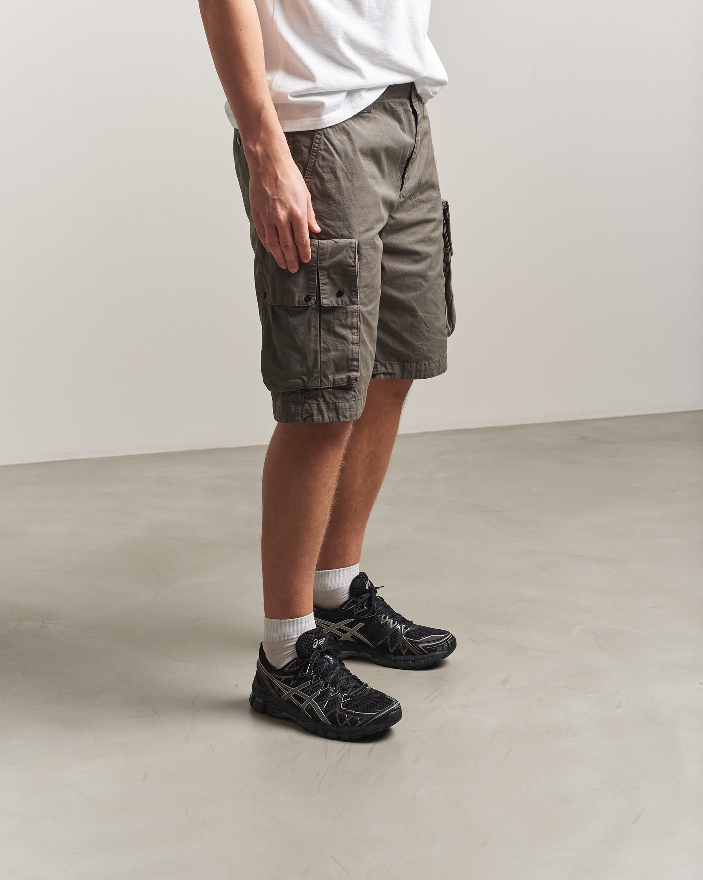 Hombres | Zapatillas | Asics | Gel-Kayano 20 Black/Clay Grey