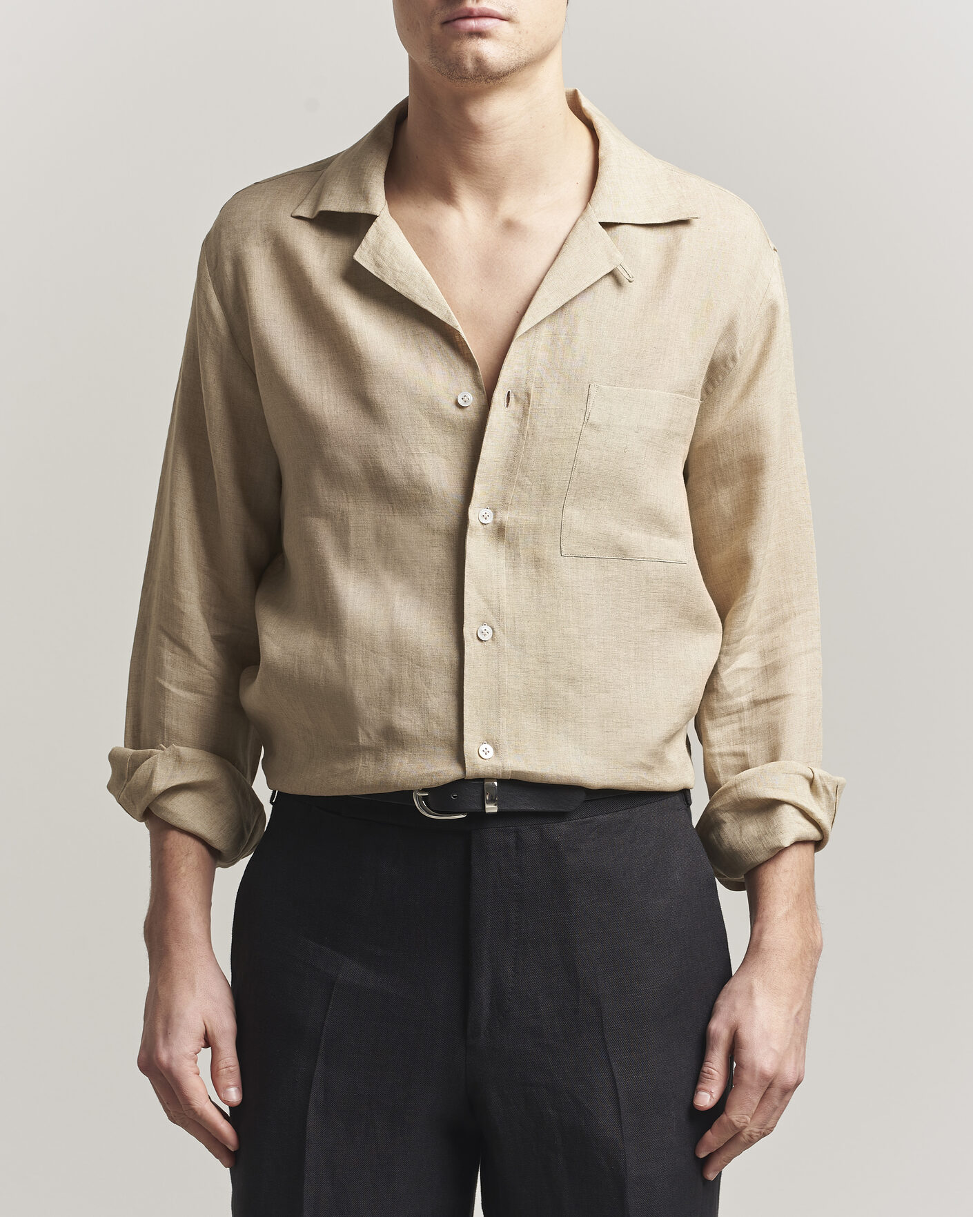 Hombres | Camisas | Lardini | Paul Linen Resort Shirt Beige