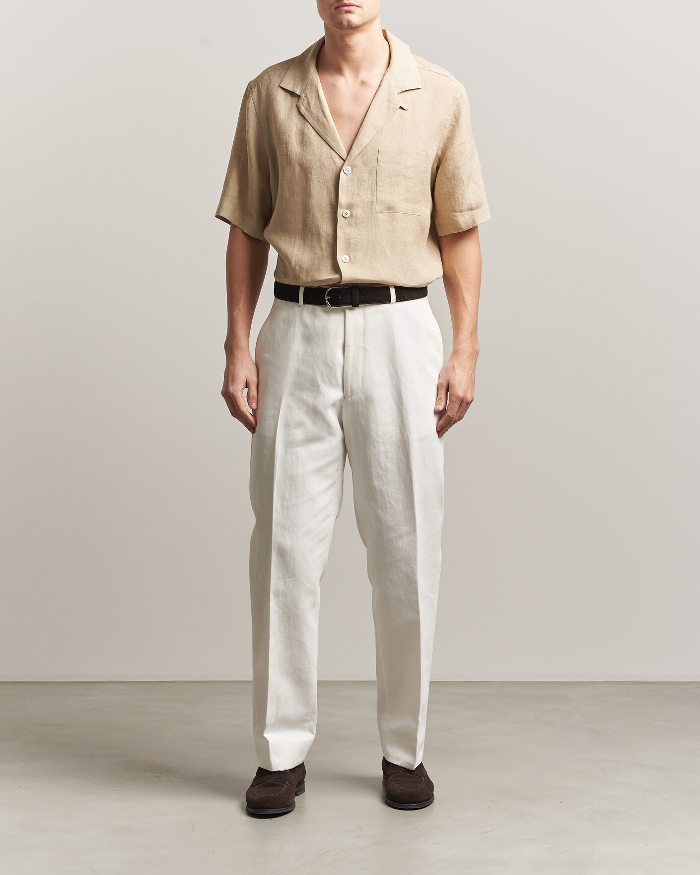 Hombres | Camisas | Lardini | Klop Short Sleeve Linen Resort Shirt Beige