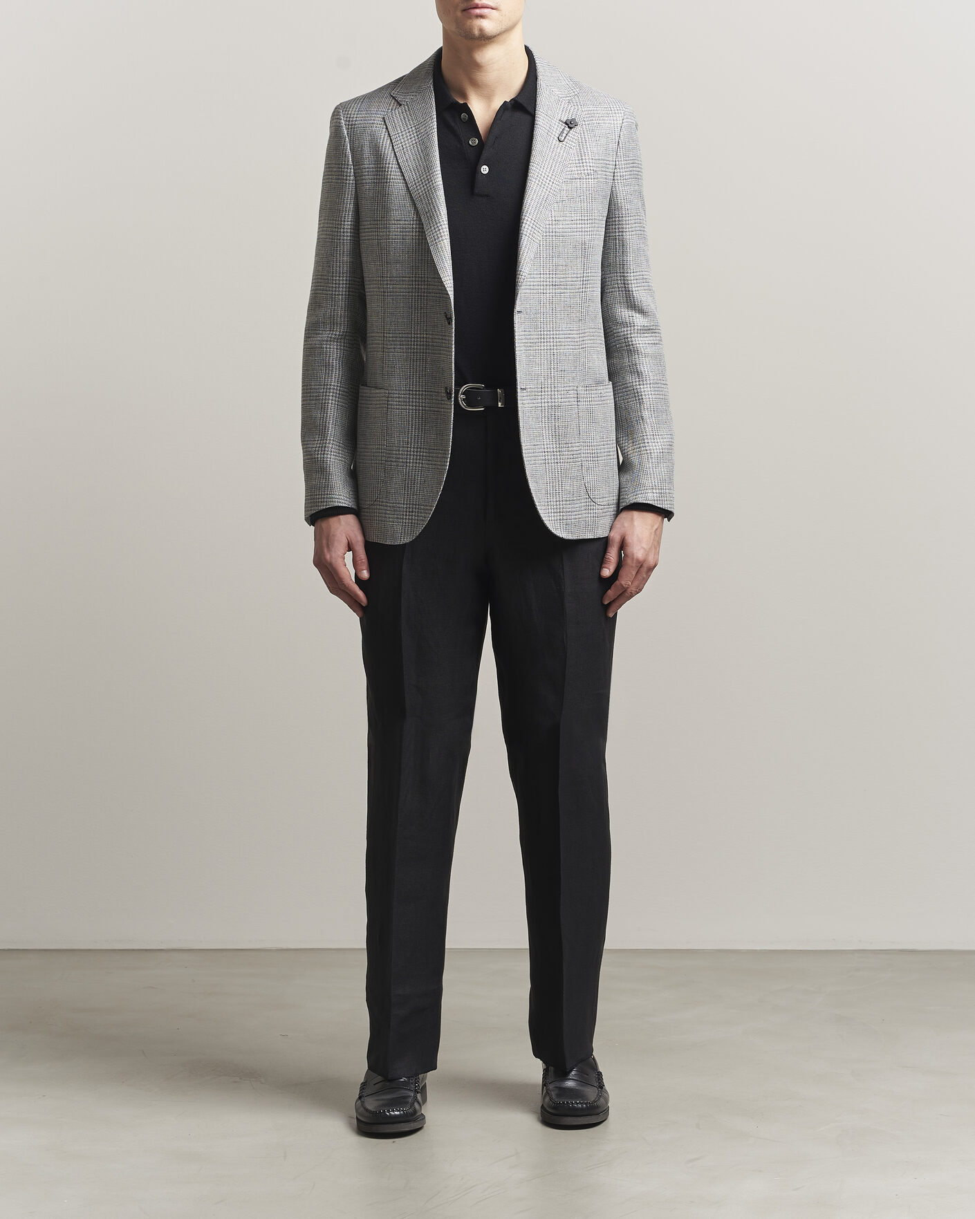 Hombres | Pantalones | Lardini | Palu Straight Fit Linen Trousers Black