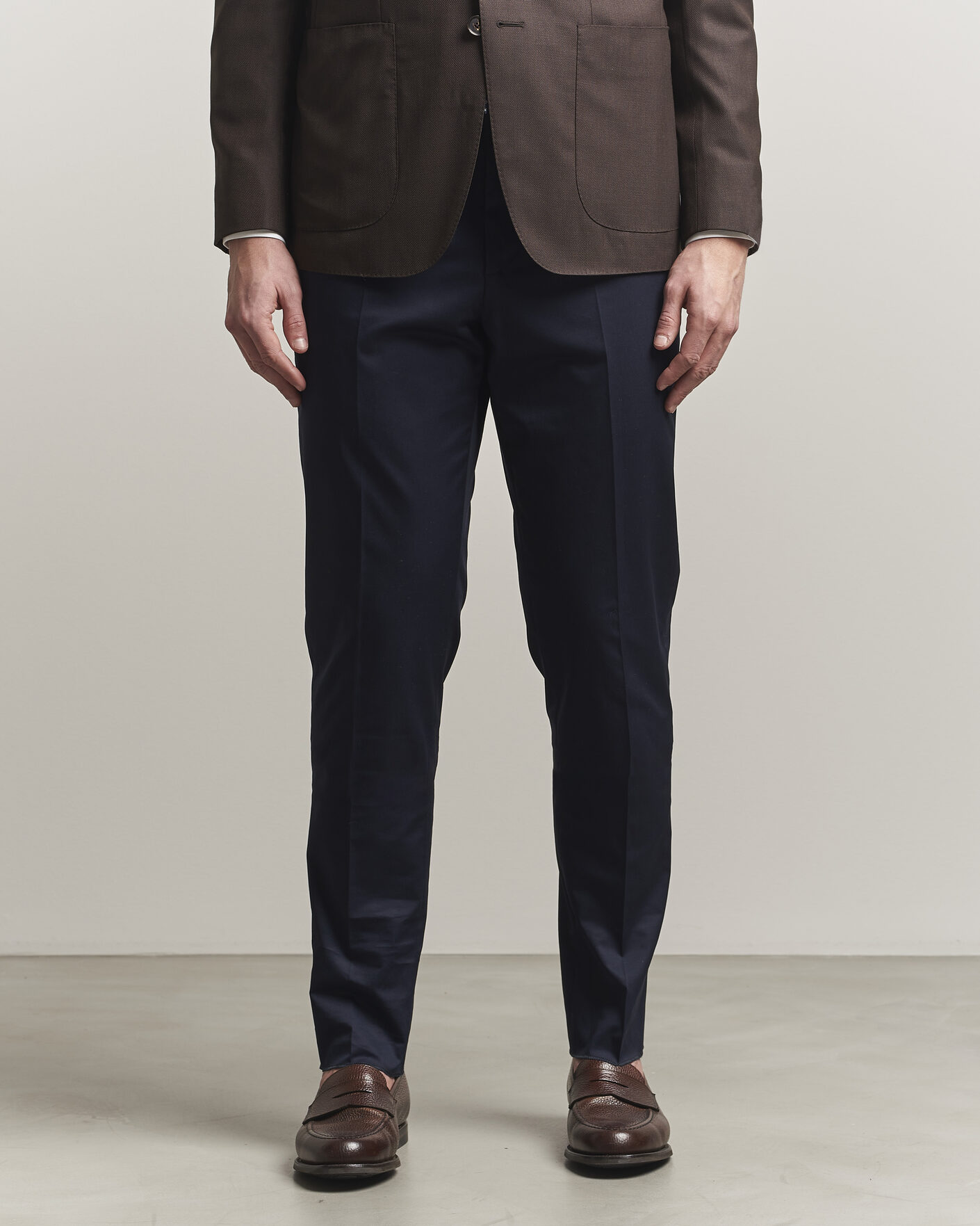 Hombres | Pantalones | Lardini | Lyon Cotton Twill Stretch Trousers Navy