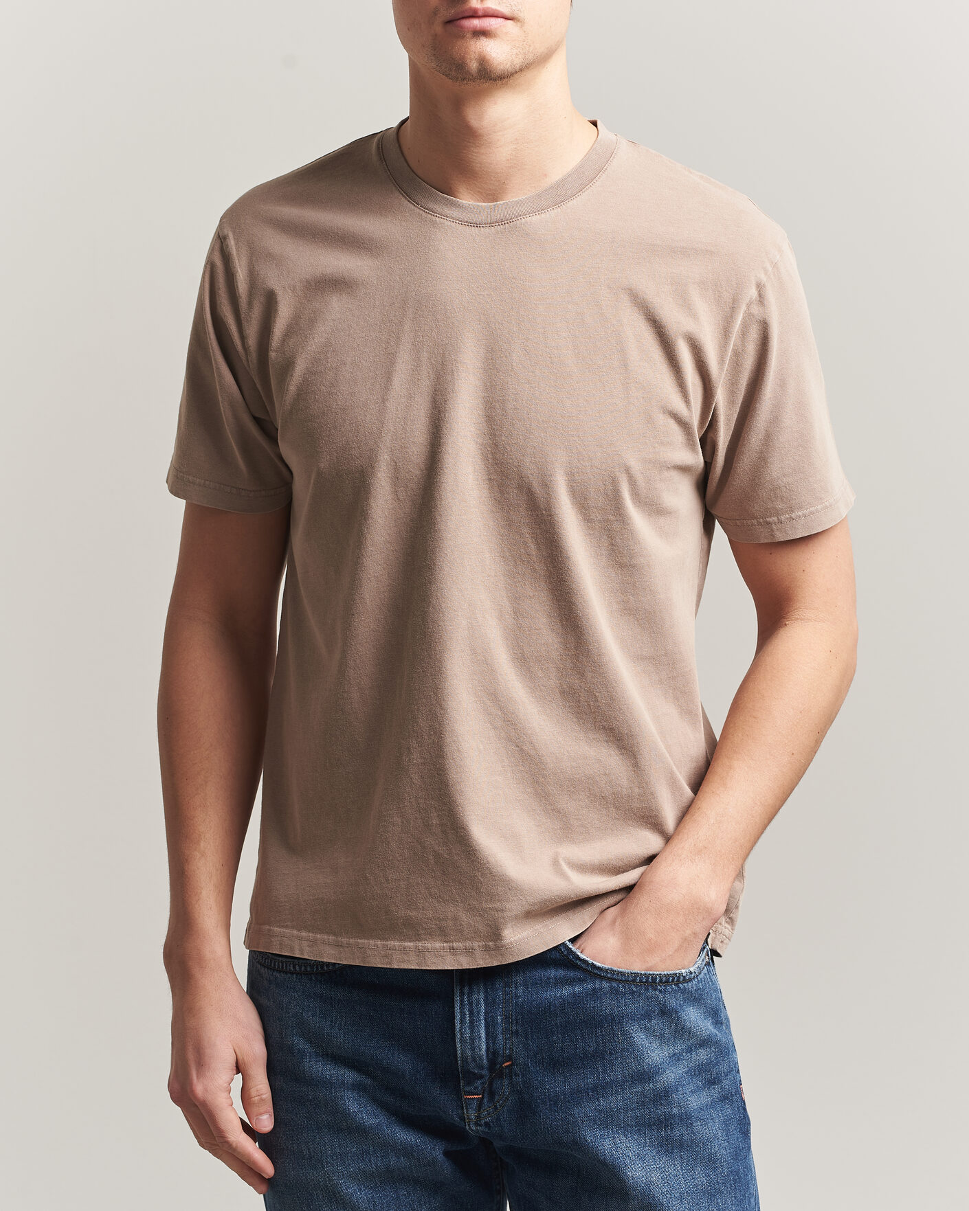 Hombres | Camisetas | Colorful Standard | Classic Organic T-Shirt Faded Khaki