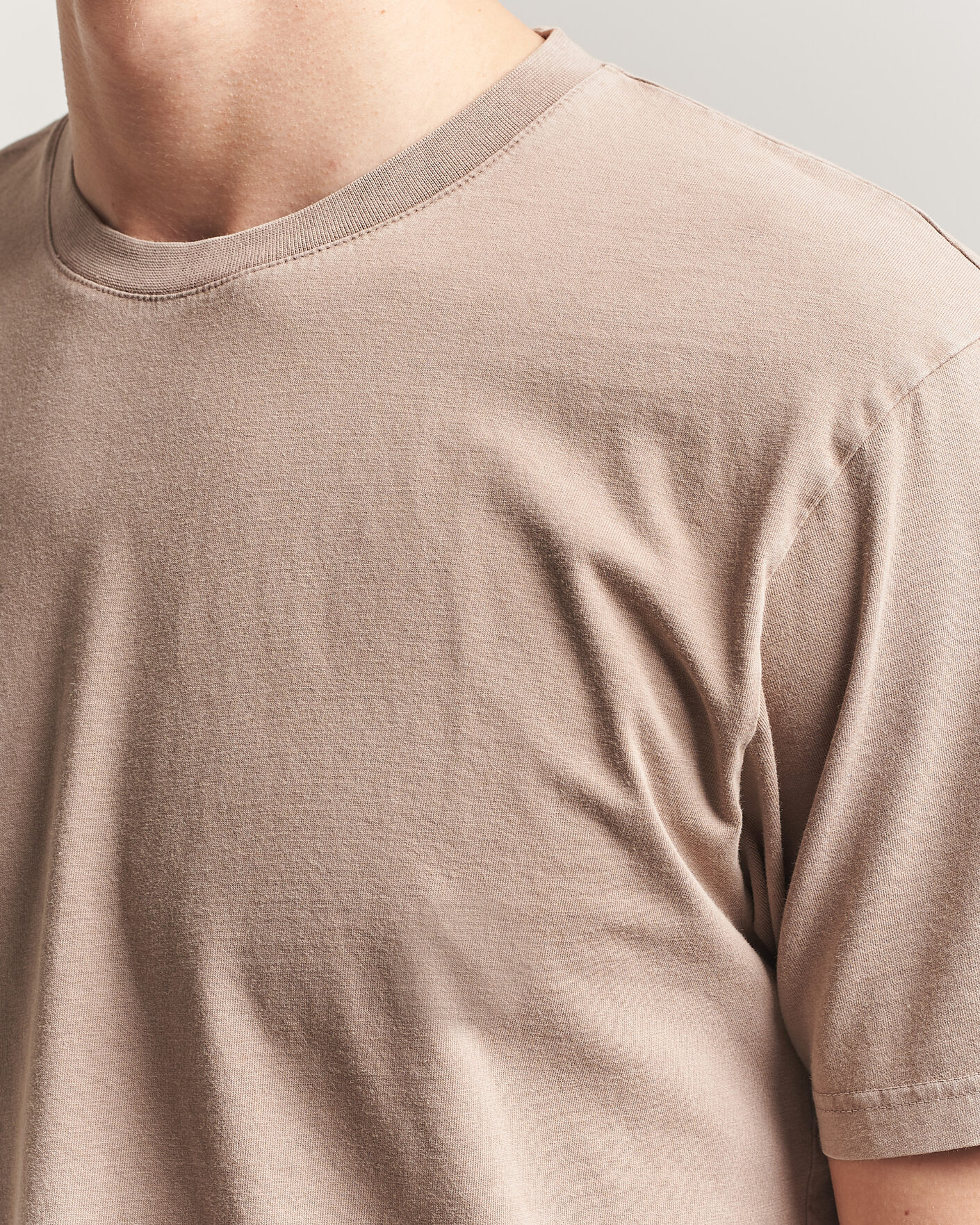 Hombres | Camisetas | Colorful Standard | Classic Organic T-Shirt Faded Khaki