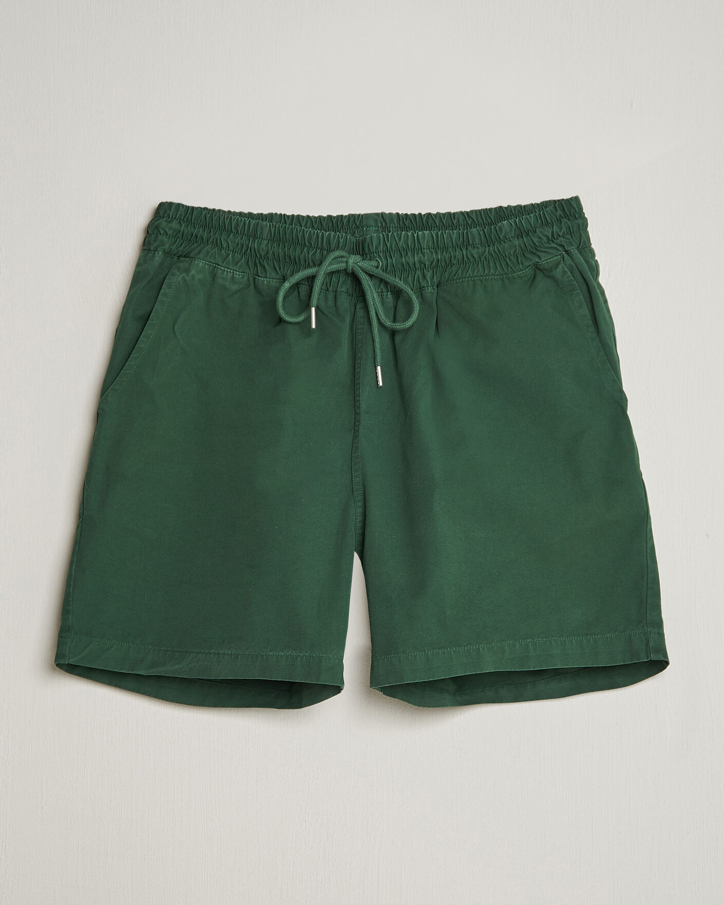 Hombres | Pantalones cortos | Colorful Standard | Classic Organic Twill Drawstring Shorts Emerald Green