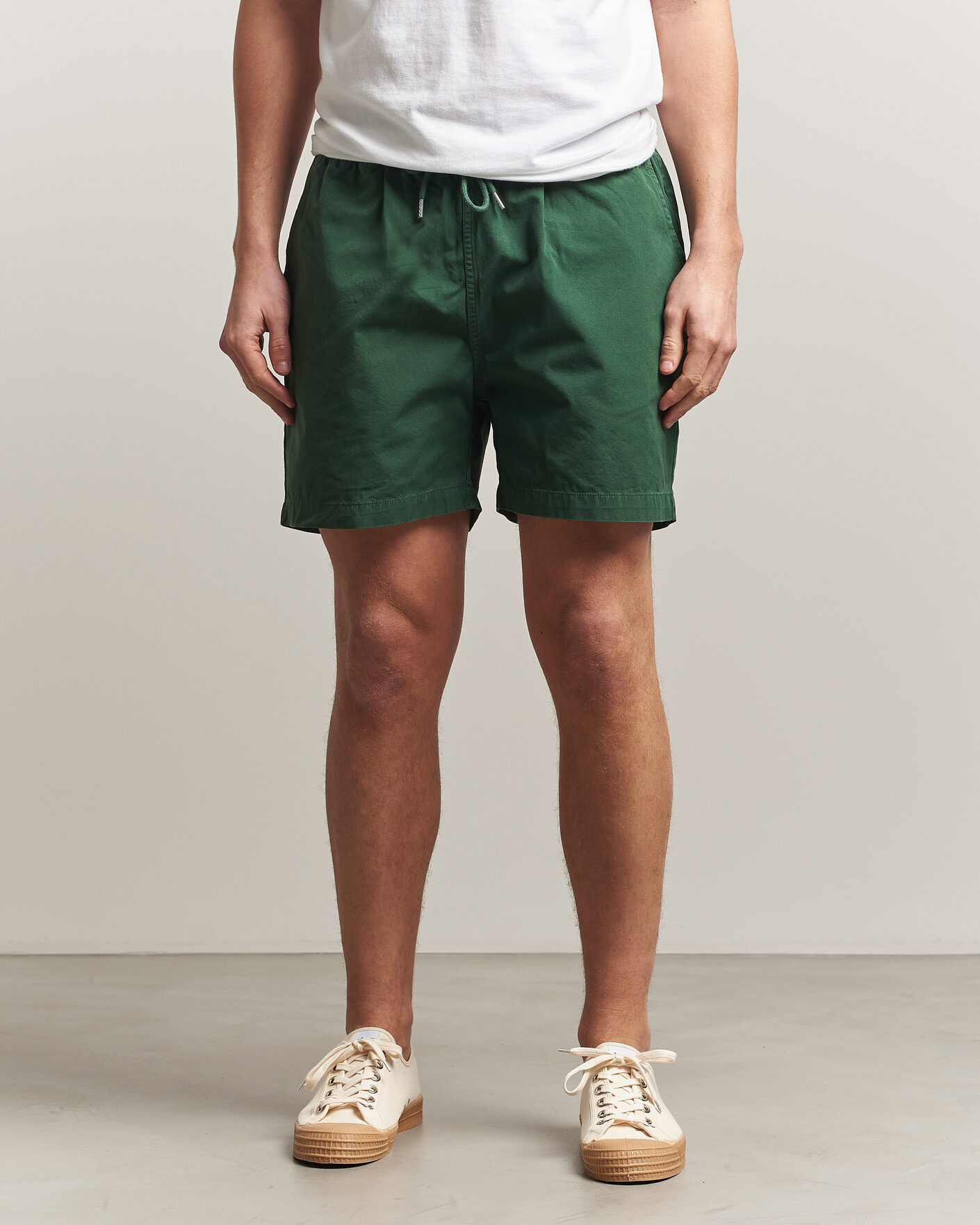 Hombres | Pantalones cortos | Colorful Standard | Classic Organic Twill Drawstring Shorts Emerald Green