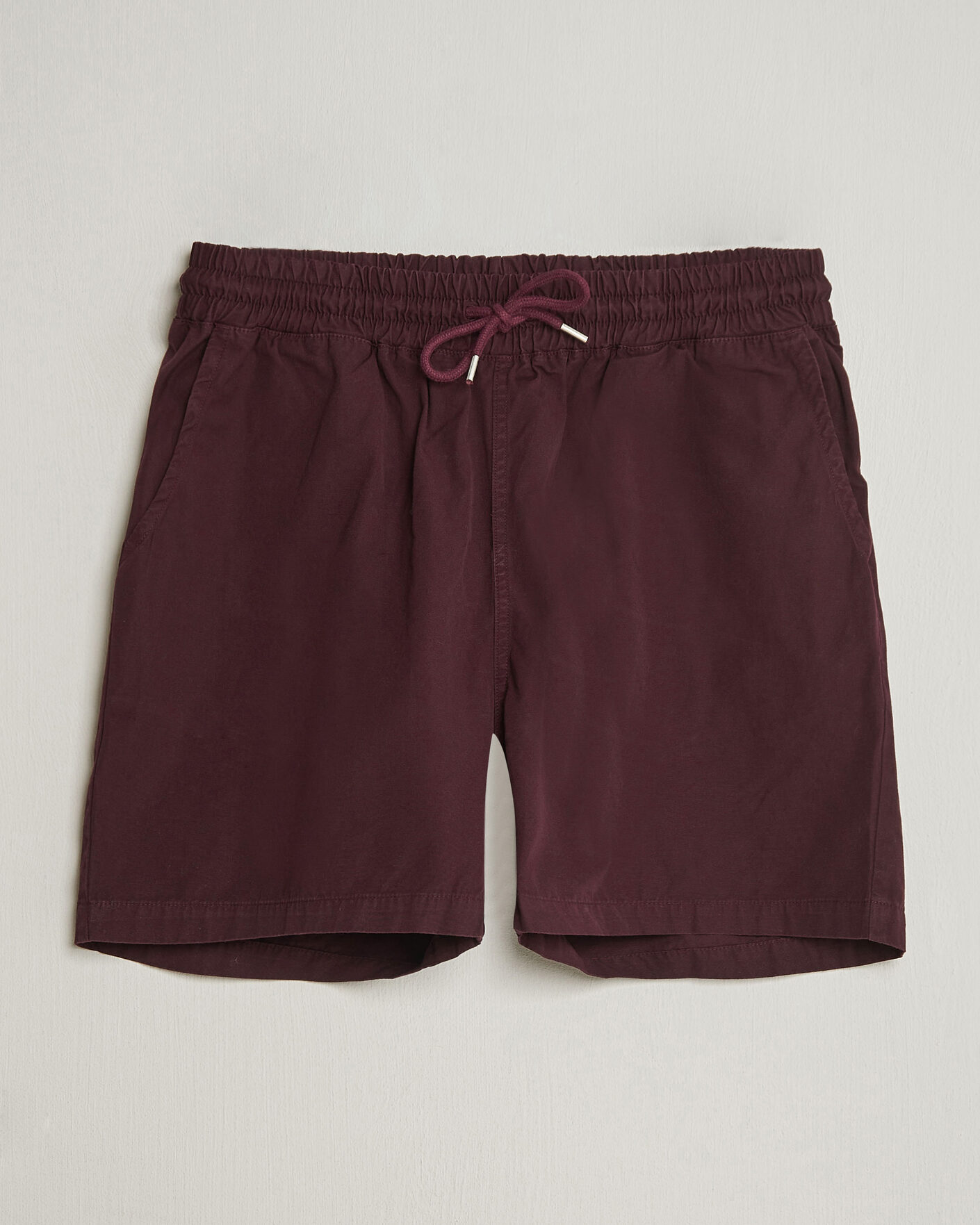 Hombres | Pantalones cortos | Colorful Standard | Classic Organic Twill Drawstring Shorts Oxblood Red