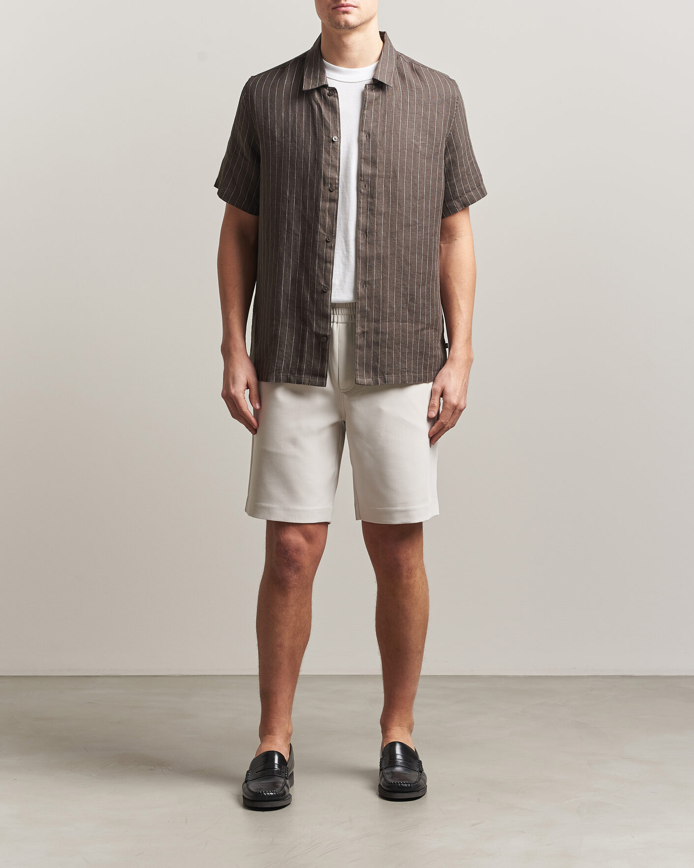 Hombres | Camisas | Samsøe Samsøe | Avan Linen Striped Short Sleeve Shirt Black Olive