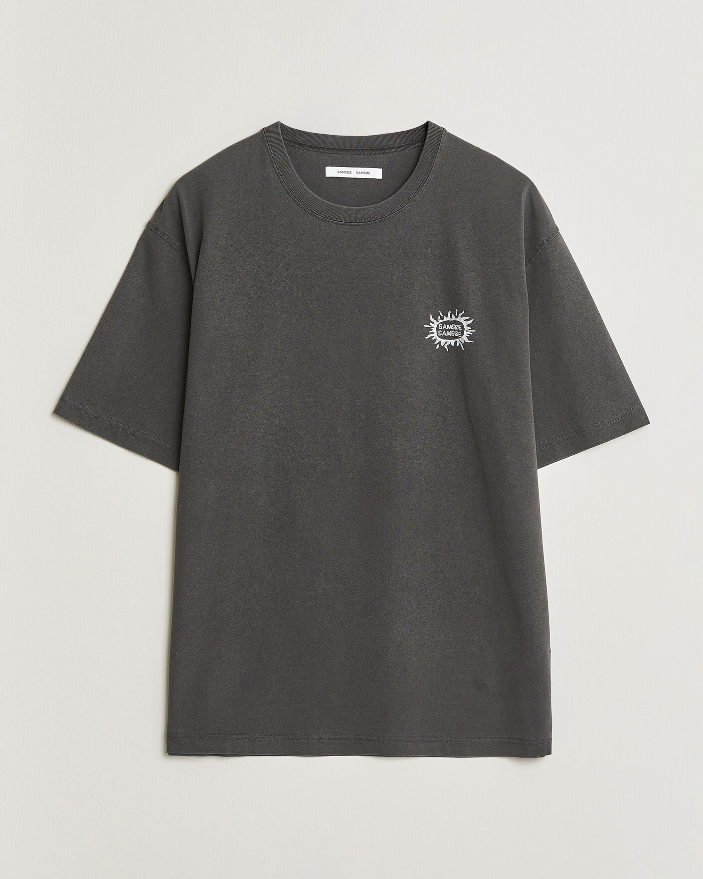 Hombres | Camisetas | Samsøe Samsøe | Gergei Printed Crew Neck T-Shirt Washed Black