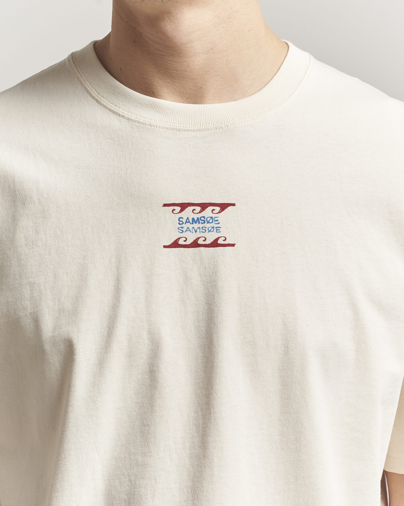 Hombres | Camisetas | Samsøe Samsøe | Gergei Printed Crew Neck T-Shirt Neutral