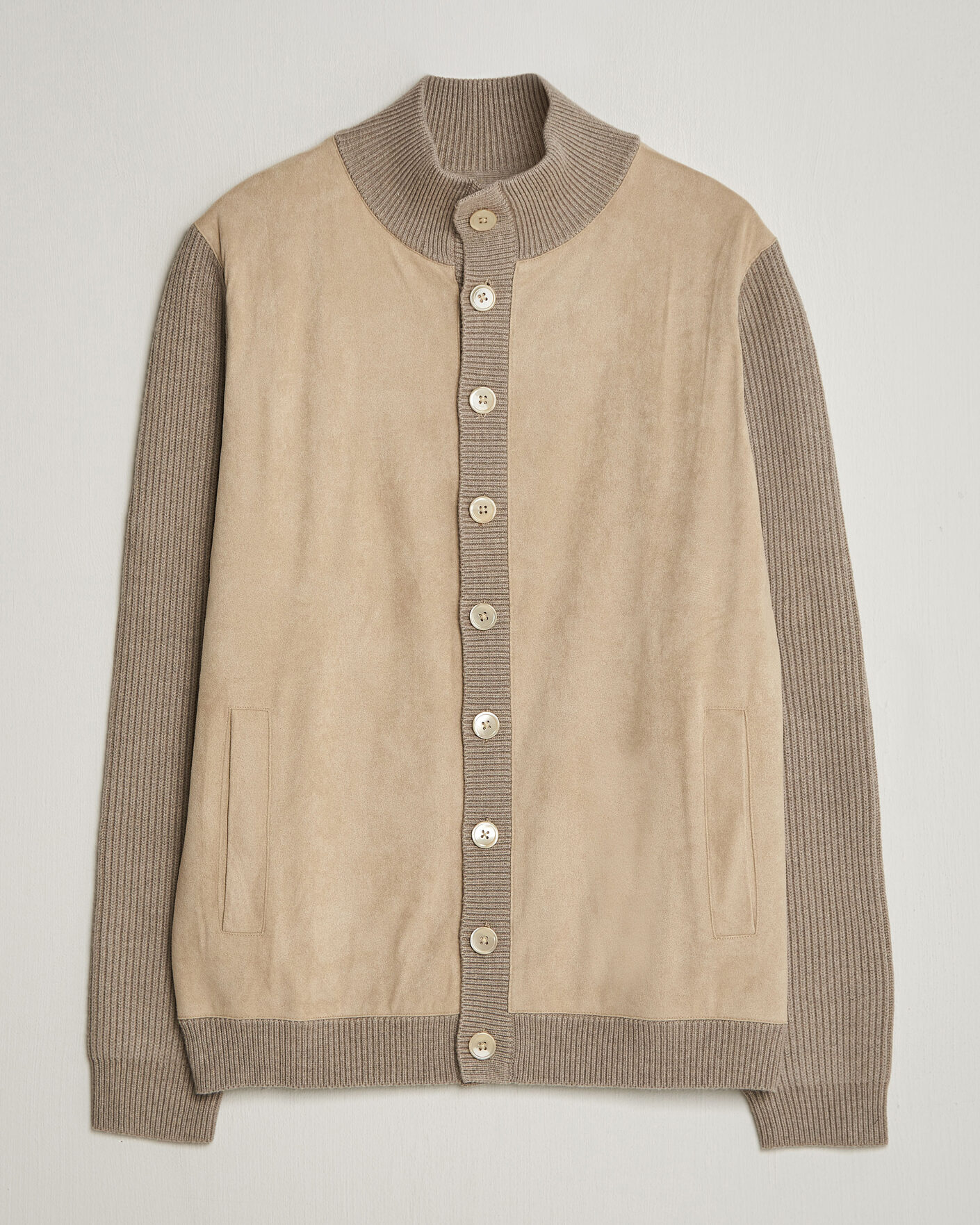 Hombres | Jerséis y prendas de punto | Stenströms | Knitted Hybrid Buttoned Alcantara Cardigan Taupe