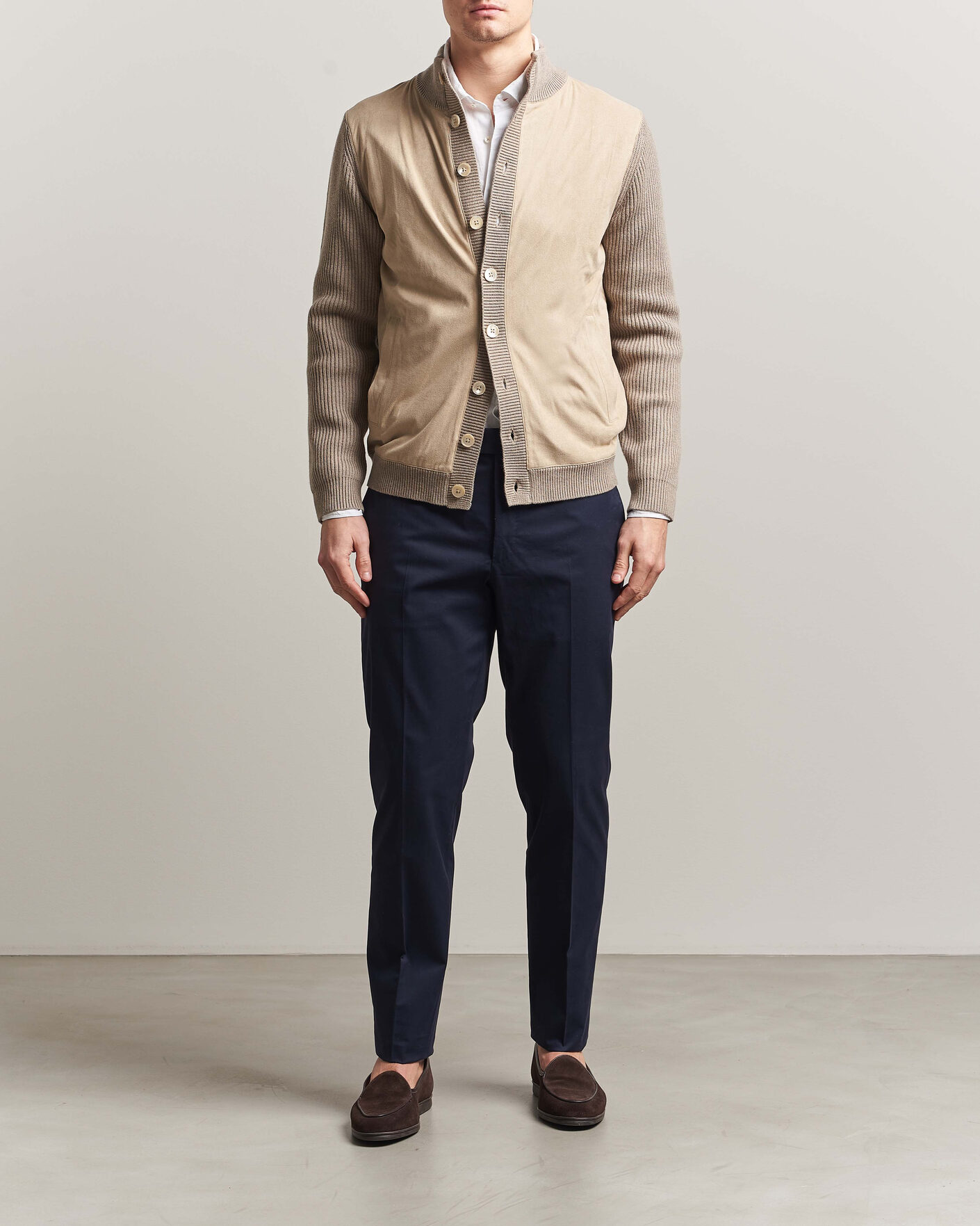 Hombres | Jerséis y prendas de punto | Stenströms | Knitted Hybrid Buttoned Alcantara Cardigan Taupe