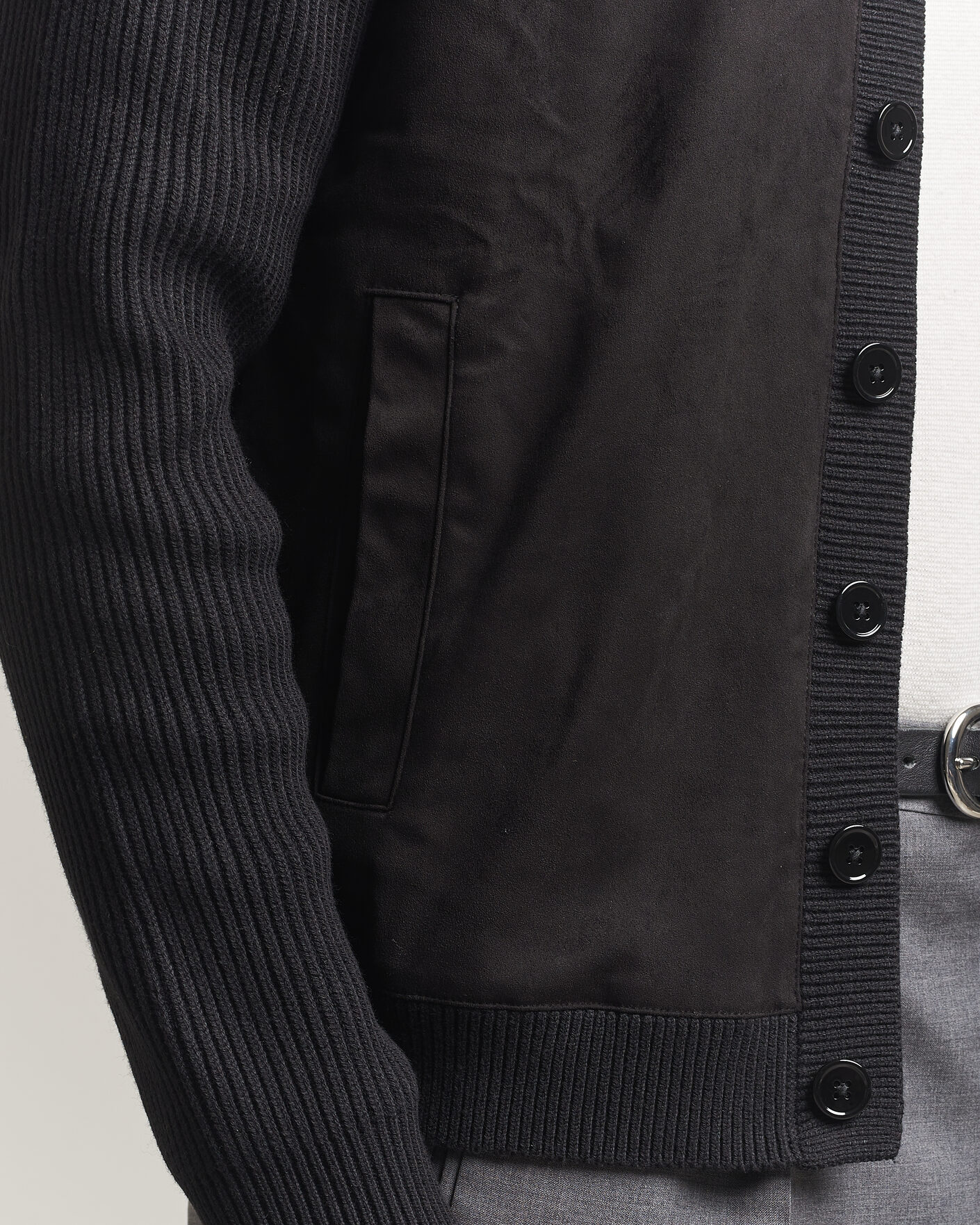 Hombres | Jerséis y prendas de punto | Stenströms | Knitted Hybrid Buttoned Alcantara Cardigan Black
