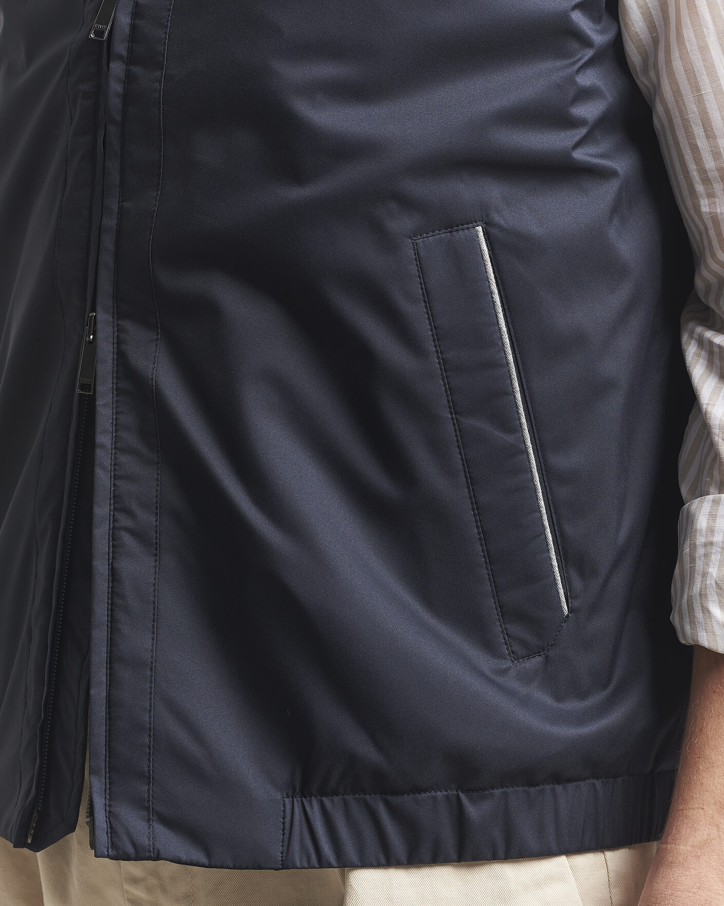 Hombres | Chalecos | Eton | Lightweight Wind Vest Navy Blue