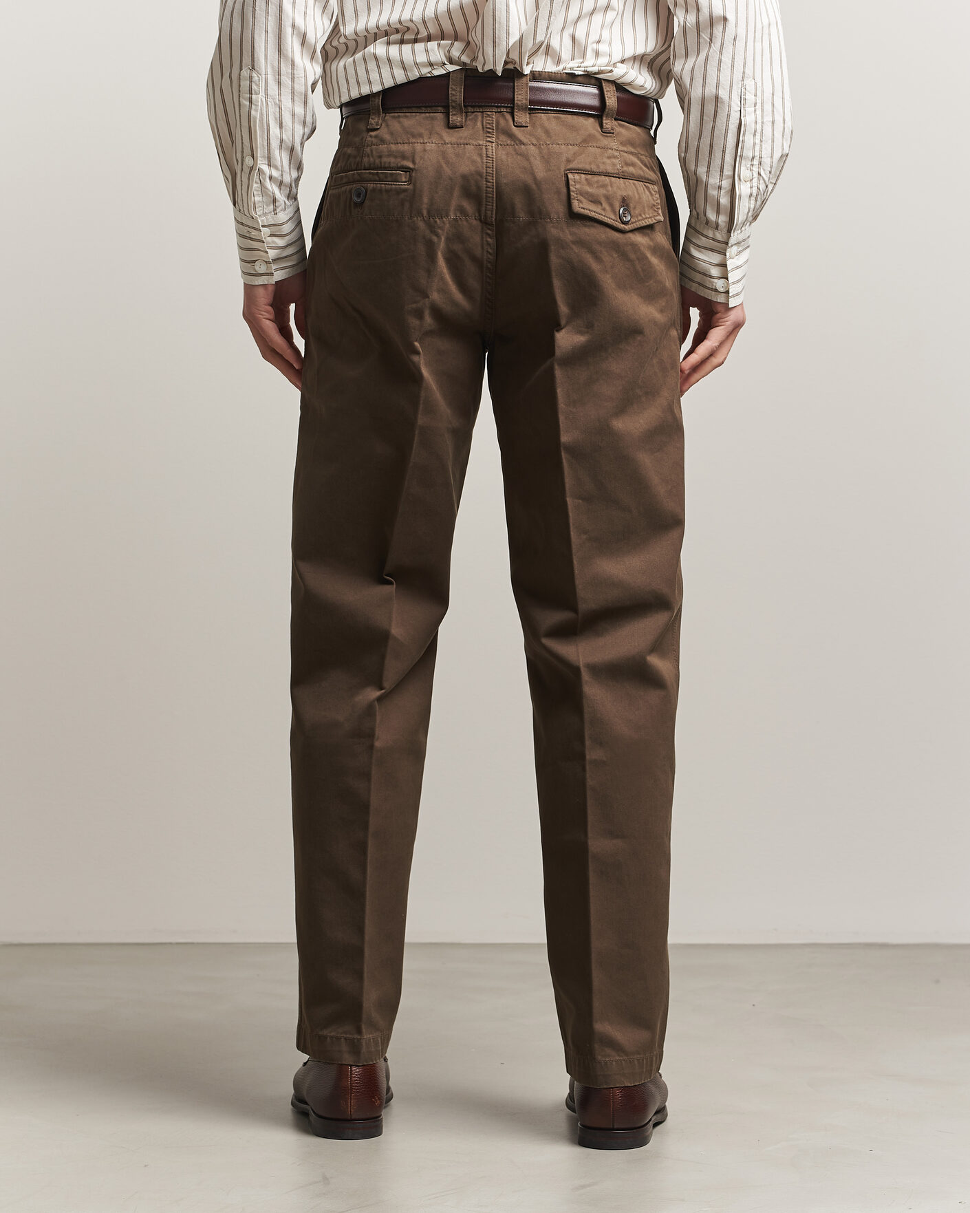 Hombres | Pantalones | Drake's | Peached Flat Front Cotton Chino Brown