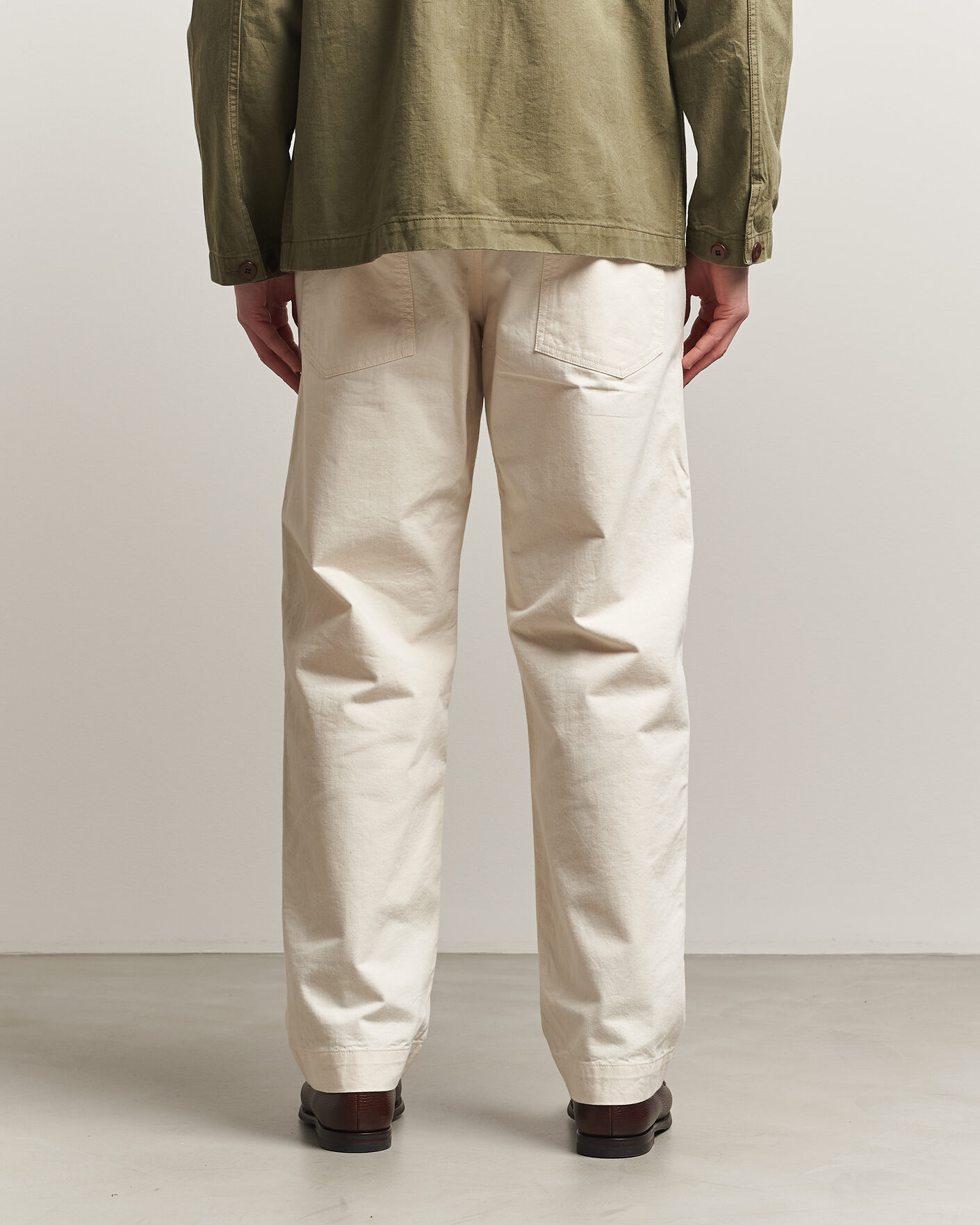 Hombres | Pantalones | Drake's | Twill Fatigue Trousers Ecru