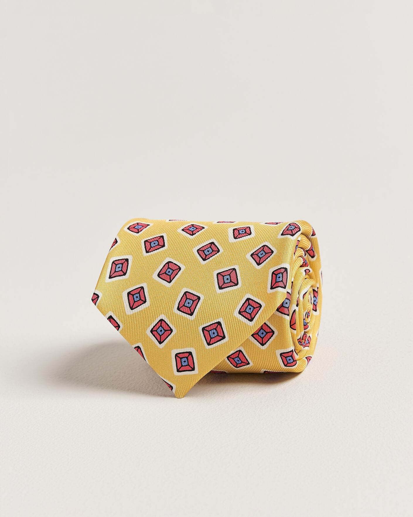 Hombres | Drake's Square Diamond Heavy Twill Silk Tie Gold | Drake's | Square Diamond Heavy Twill Silk Tie Gold