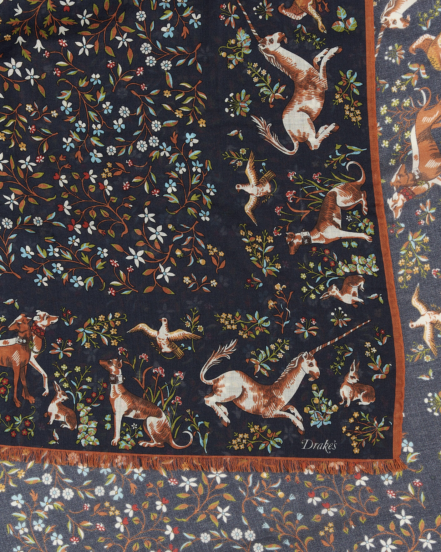 Hombres | Bufandas elegantes | Drake's | Unicorn Garden Wool/Silk Print Scarf Navy