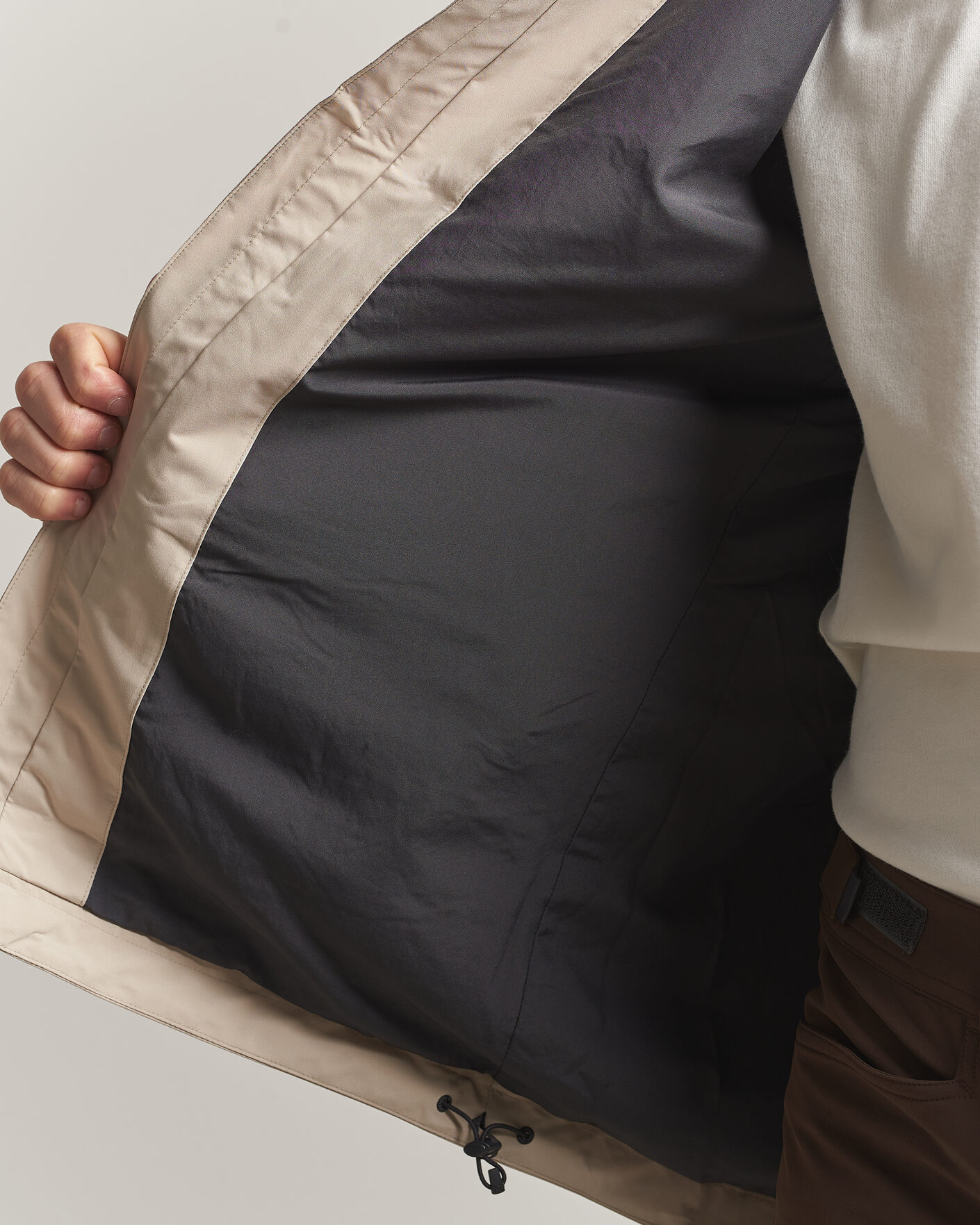 Hombres | Abrigos y chaquetas | Haglöfs | Breeze Proof Jacket Chalk Beige