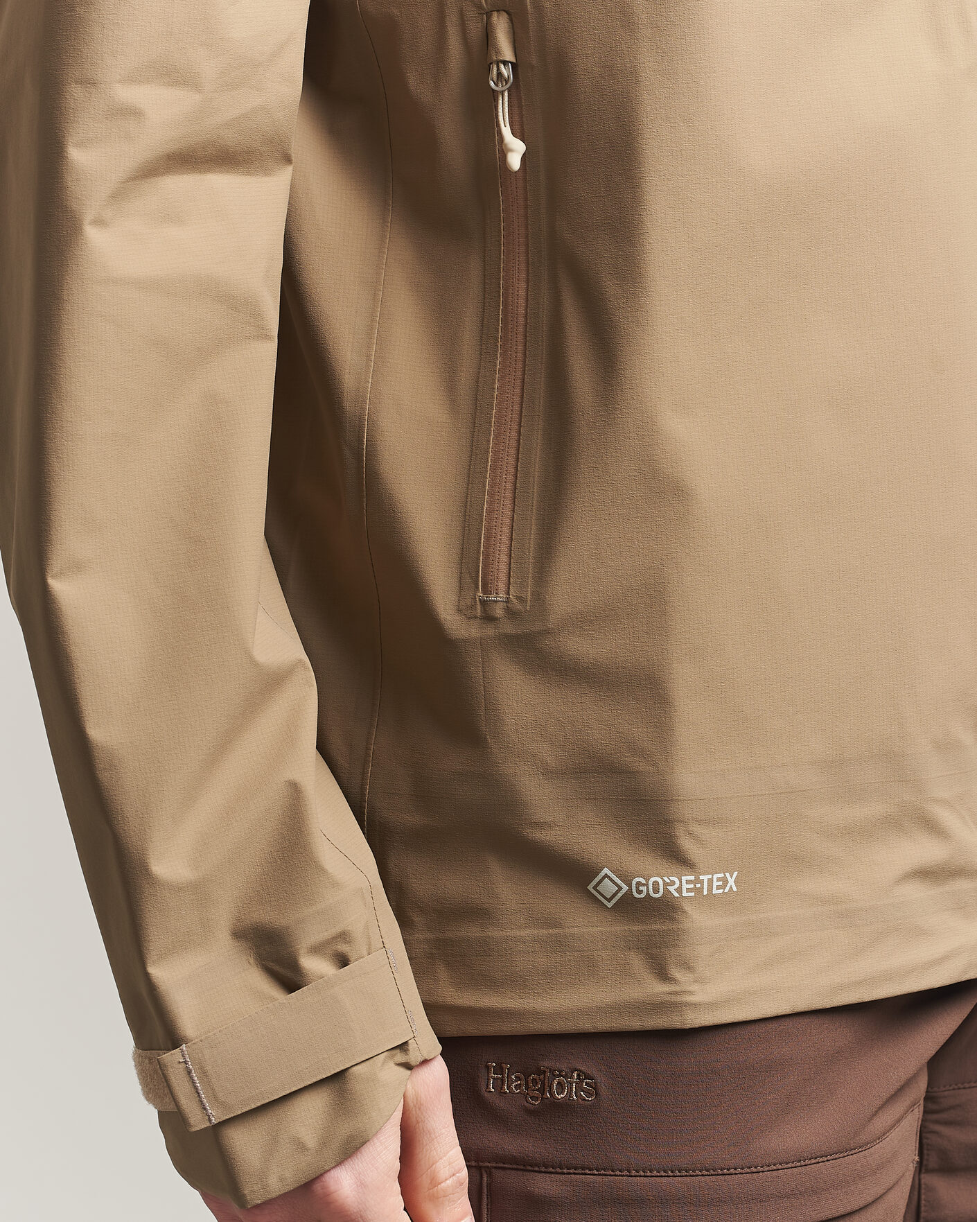 Hombres | Abrigos y chaquetas | Haglöfs | L.I.M Airak Gore-Tex Jacket Oak Brown