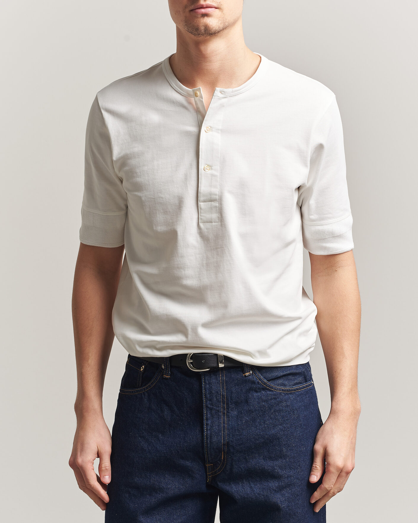 Hombres | Camisetas | Merz b. Schwanen | Classic Organic Cotton Short Sleeve Henley White