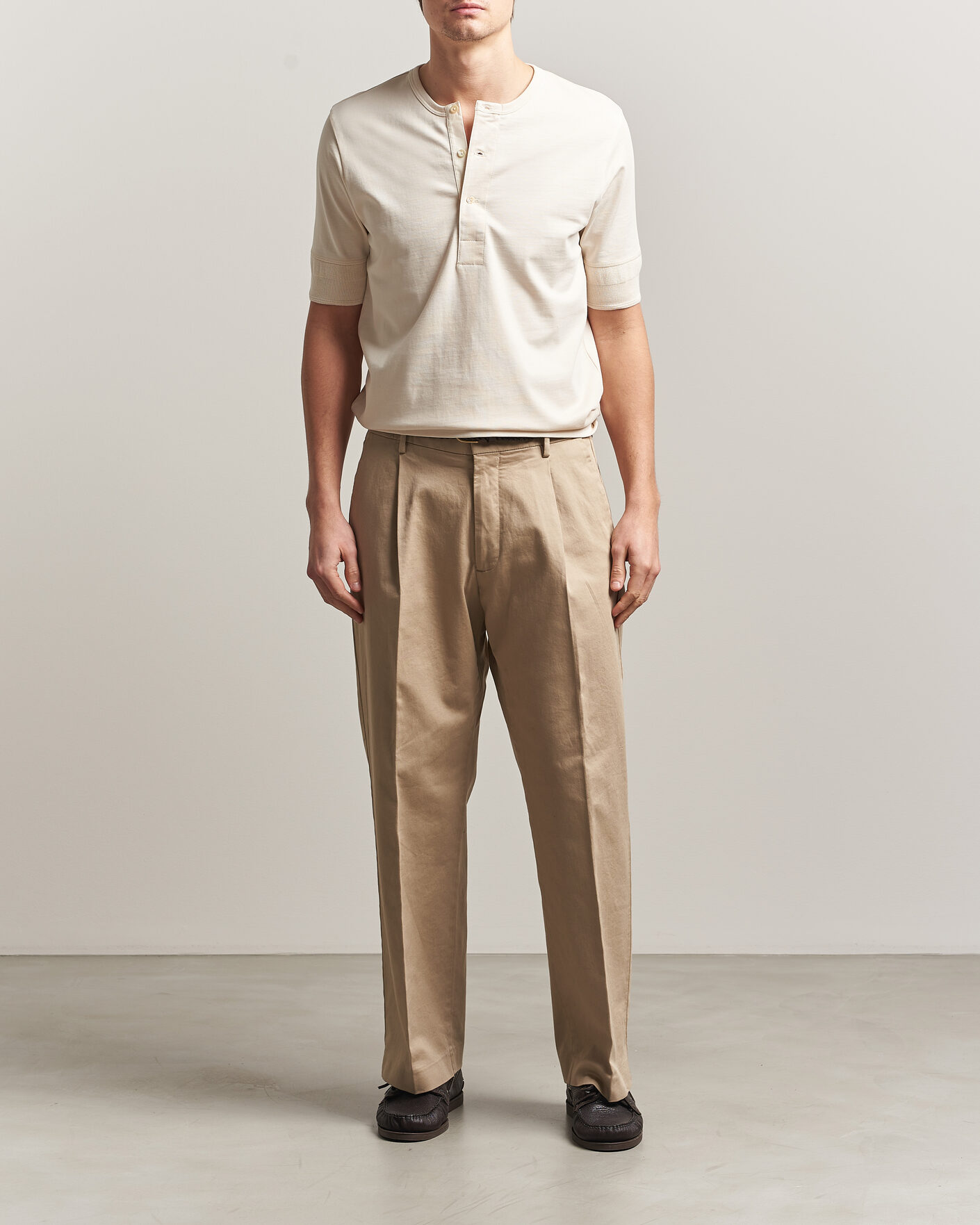 Hombres | Camisetas | Merz b. Schwanen | Classic Organic Cotton Short Sleeve Henley Nature