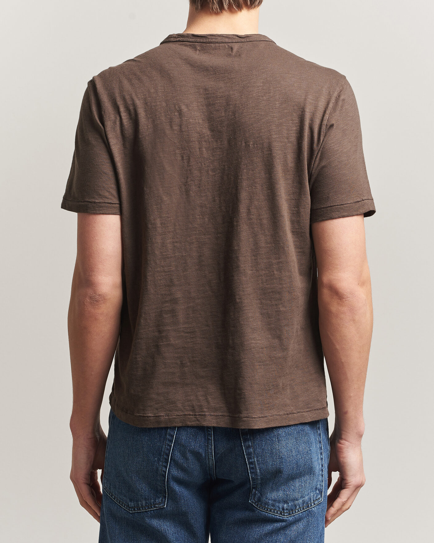 Hombres | Camisetas | Merz b. Schwanen | Organic Pima Cotton Slub Crew Neck T-Shirt Chocolate