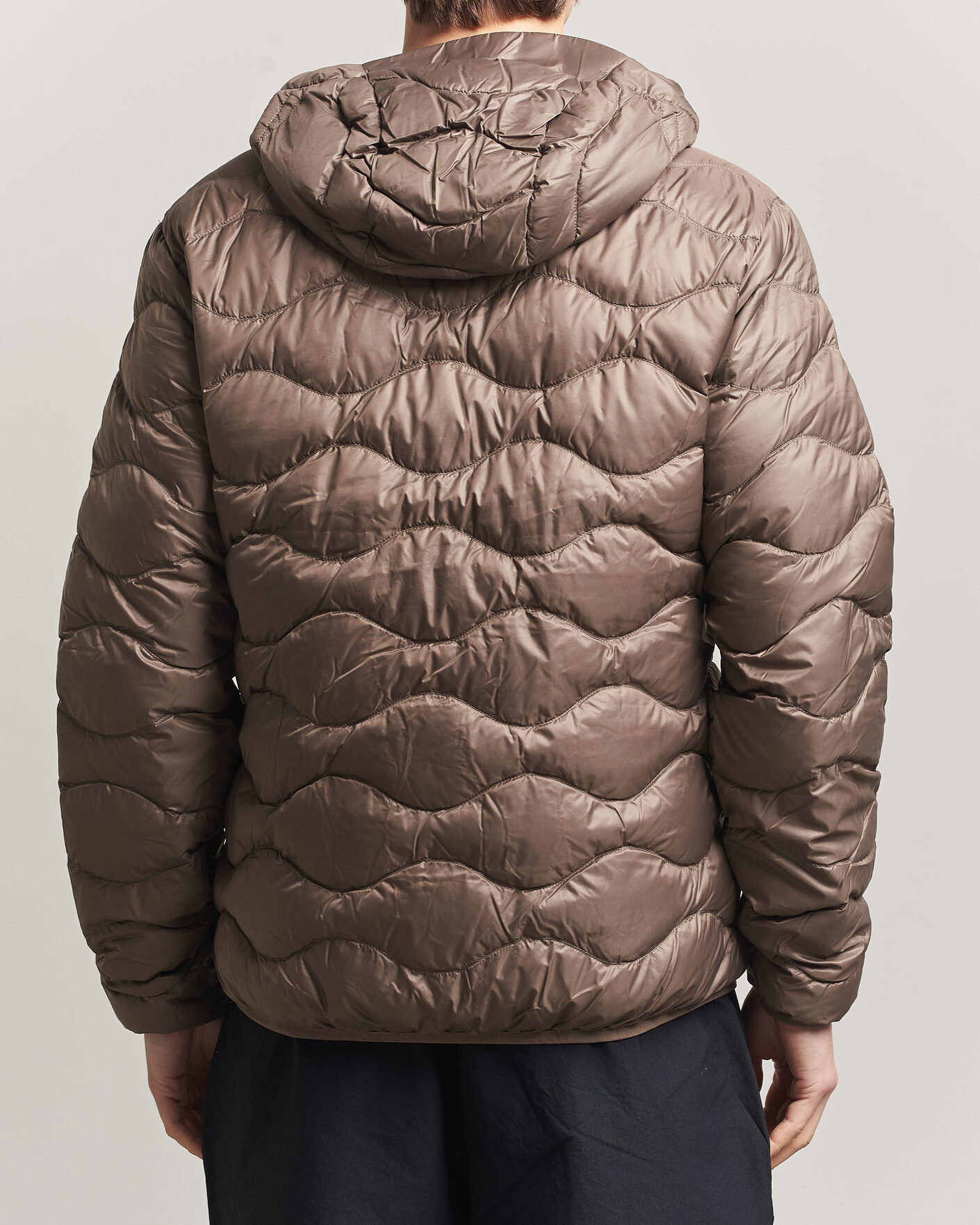 Hombres | Abrigos y chaquetas | Peak Performance | Helium Down Hooded Jacket Terrian Tan