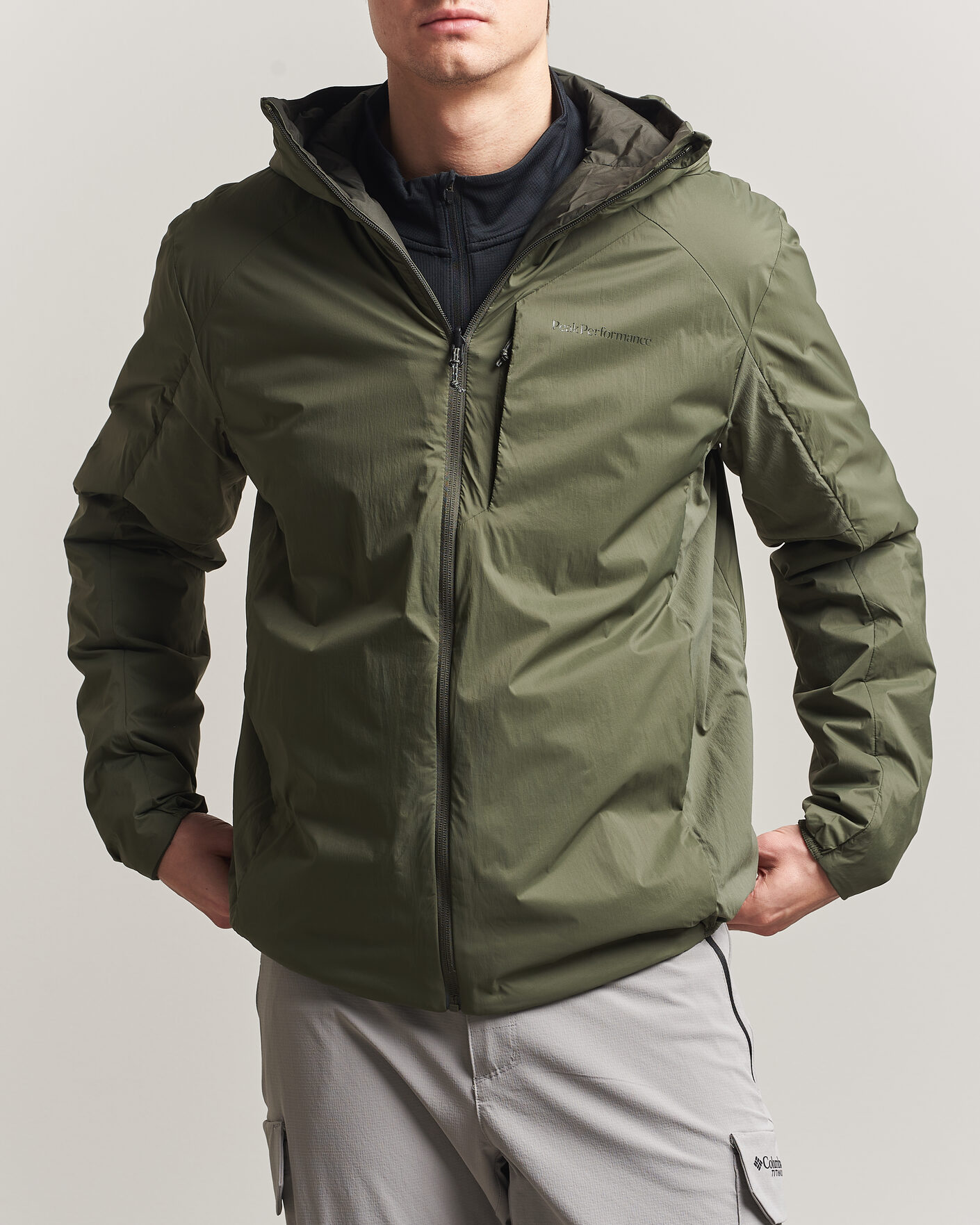 Hombres | Abrigos y chaquetas | Peak Performance | Freelight Reversible Hooded Jacket Pine Needle