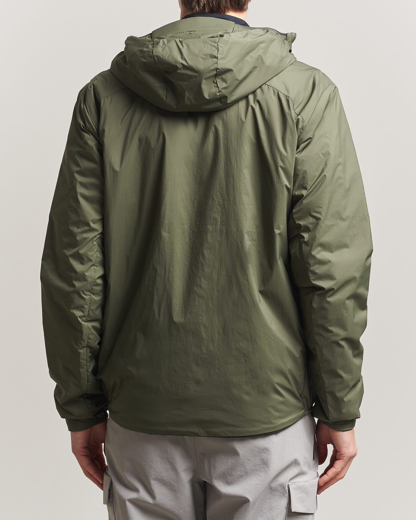 Hombres | Abrigos y chaquetas | Peak Performance | Freelight Reversible Hooded Jacket Pine Needle