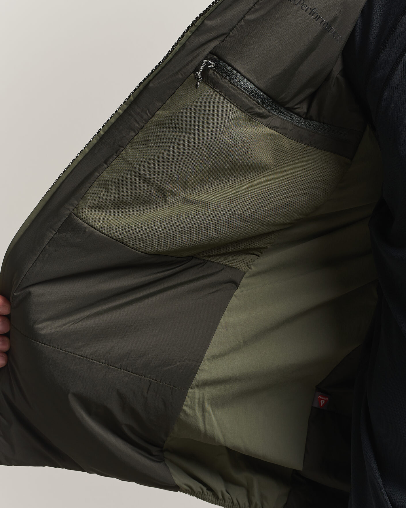 Hombres | Abrigos y chaquetas | Peak Performance | Freelight Reversible Hooded Jacket Pine Needle