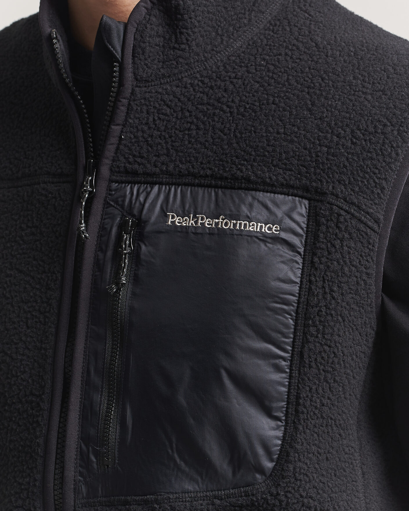 Hombres | Chalecos | Peak Performance | Nature Rush Pile Vest Black