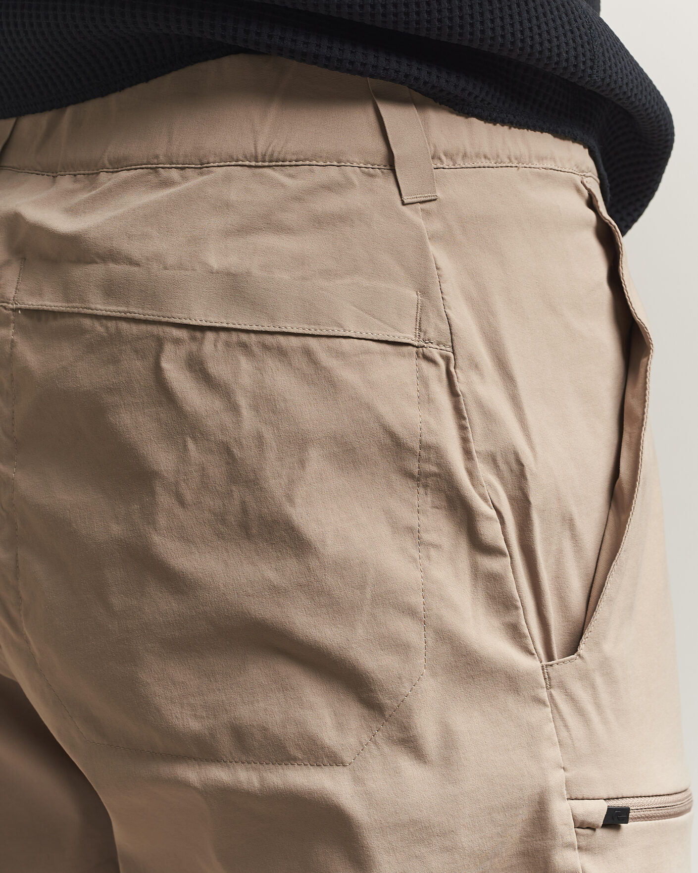 Hombres | Pantalones cortos | Peak Performance | Iconiq Shorts Avid Beige