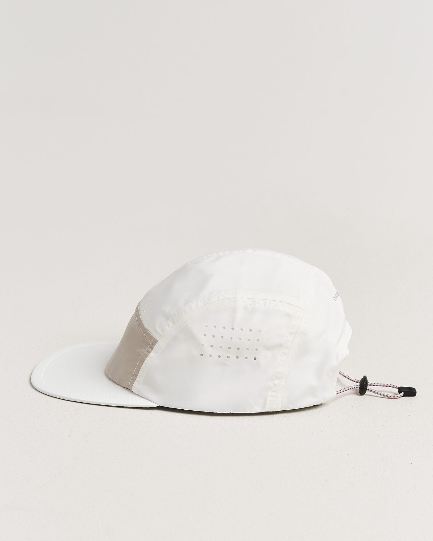 Hombres | Sombreros y gorras | Peak Performance | Lightweight Cap White/Sand Fog