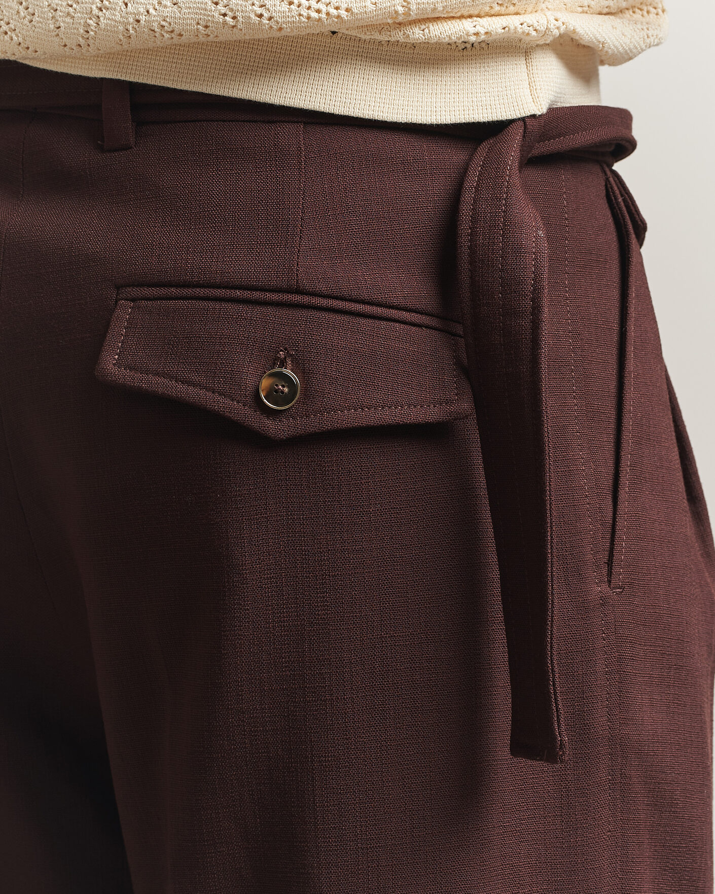 Hombres | Pantalones | Drôle de Monsieur | Viscose Pleated Trousers Brown