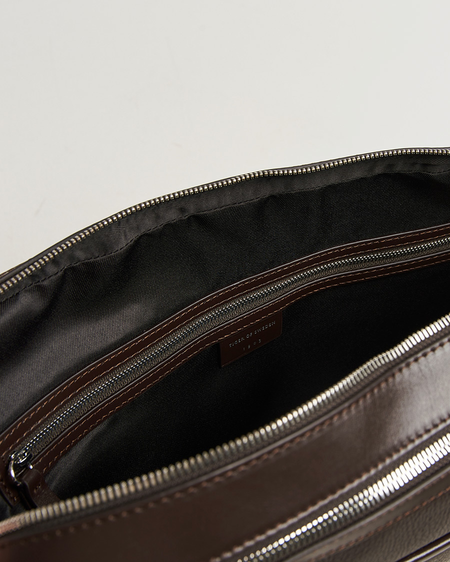 Hombres | Bolsos | Tiger of Sweden | Burin Grained Leather Briefcase Dark Brown